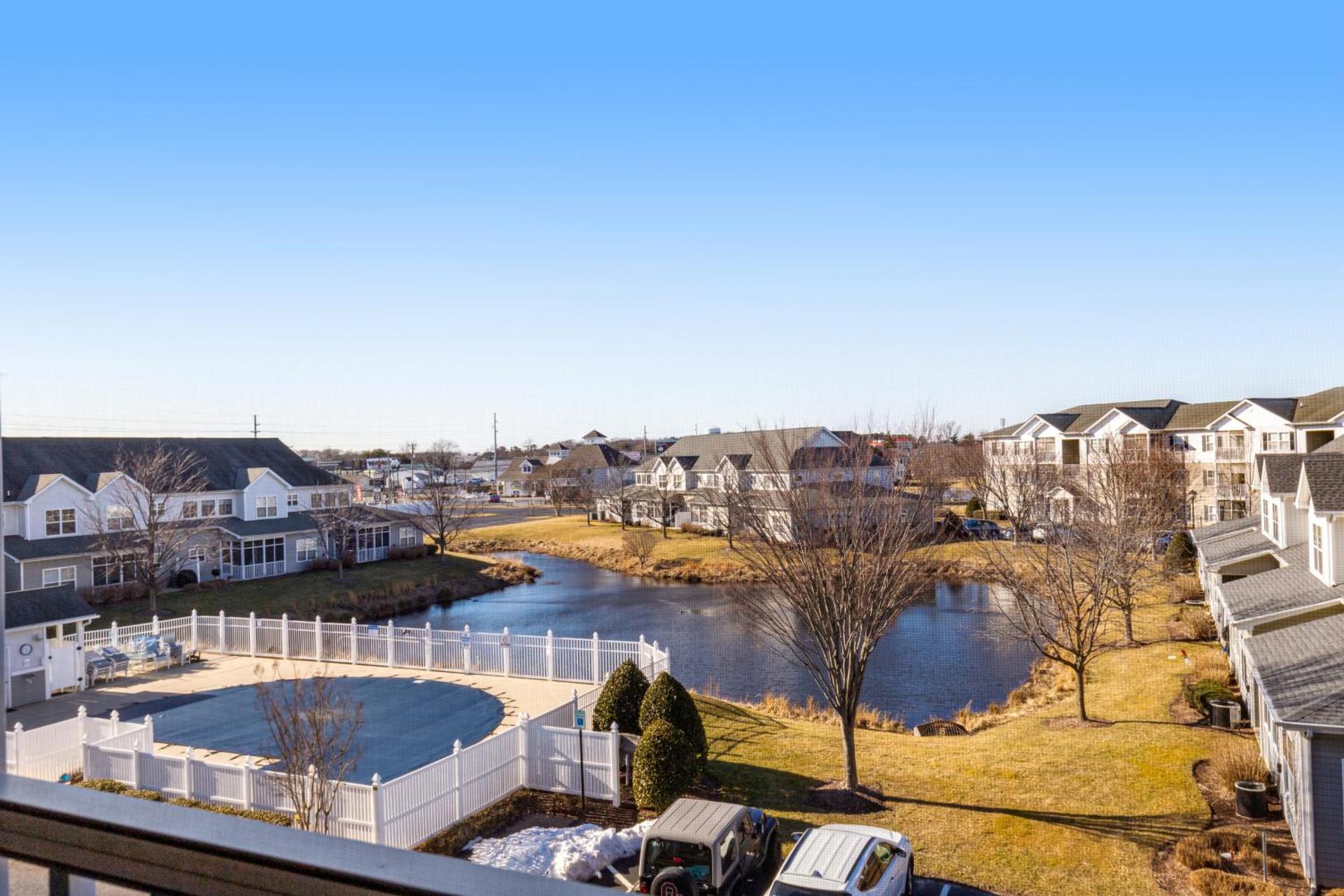 Villas at Bay Crossing - 34670 Villa Circle Unit #2304