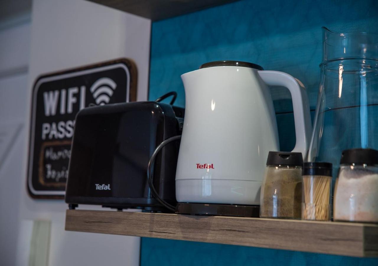 Coffee/tea facilities