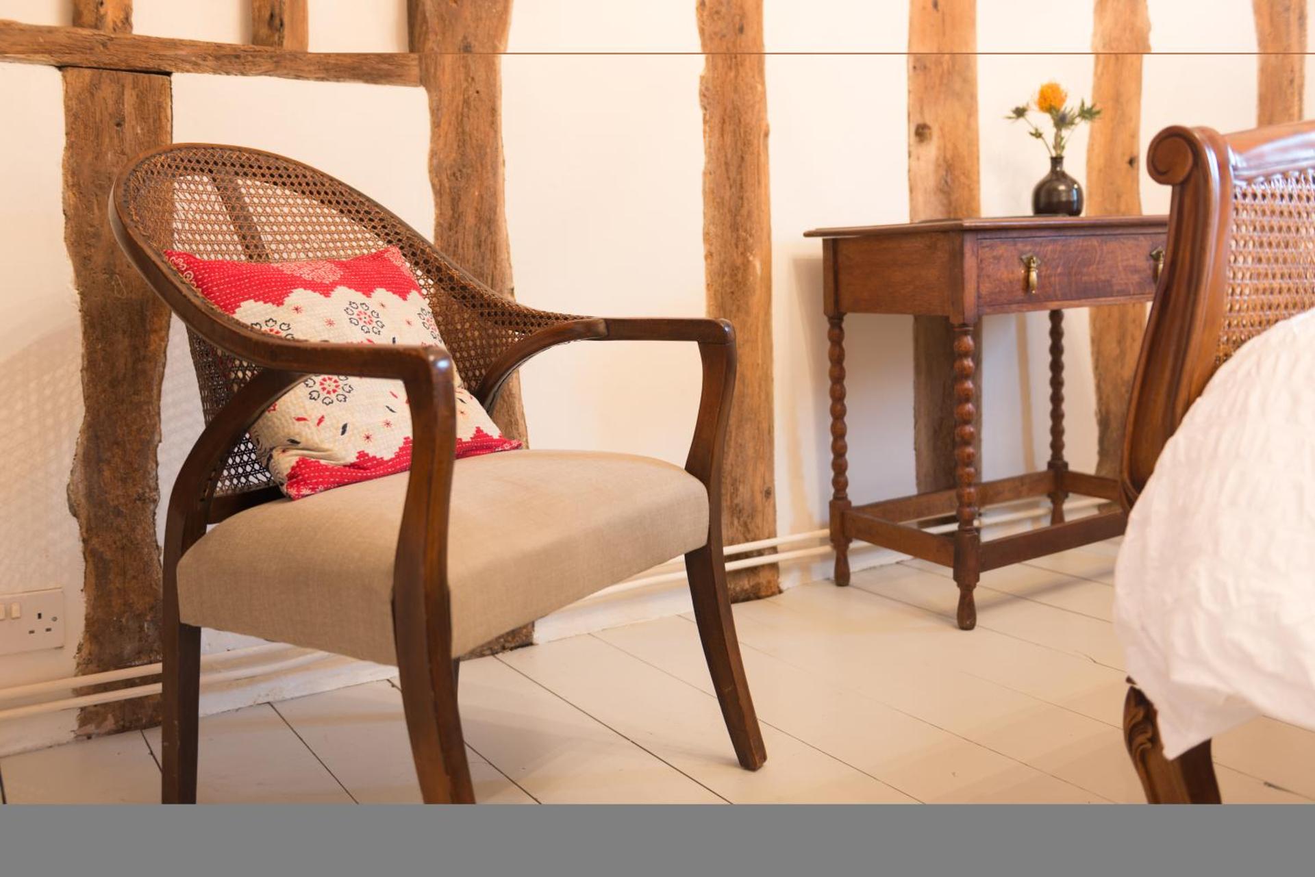 Water Cottage, a perfect ancient House in Suffolks prettiest tiny village