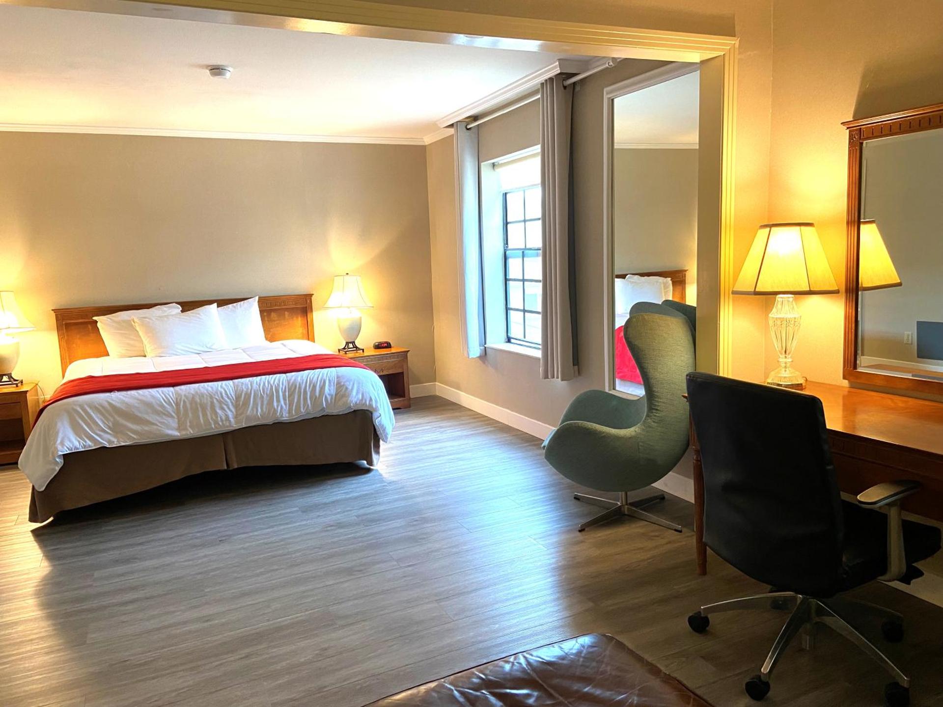 Photo of the whole room