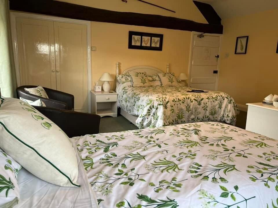 Dunscar Farm Bed & Breakfast