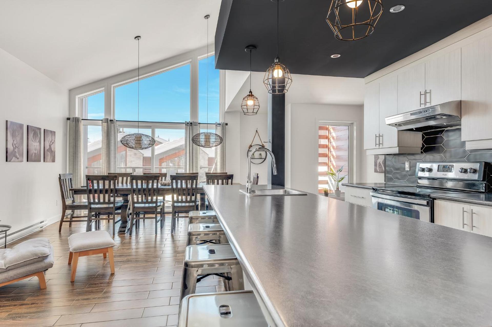 22- Chalet à Louer à Stoneham