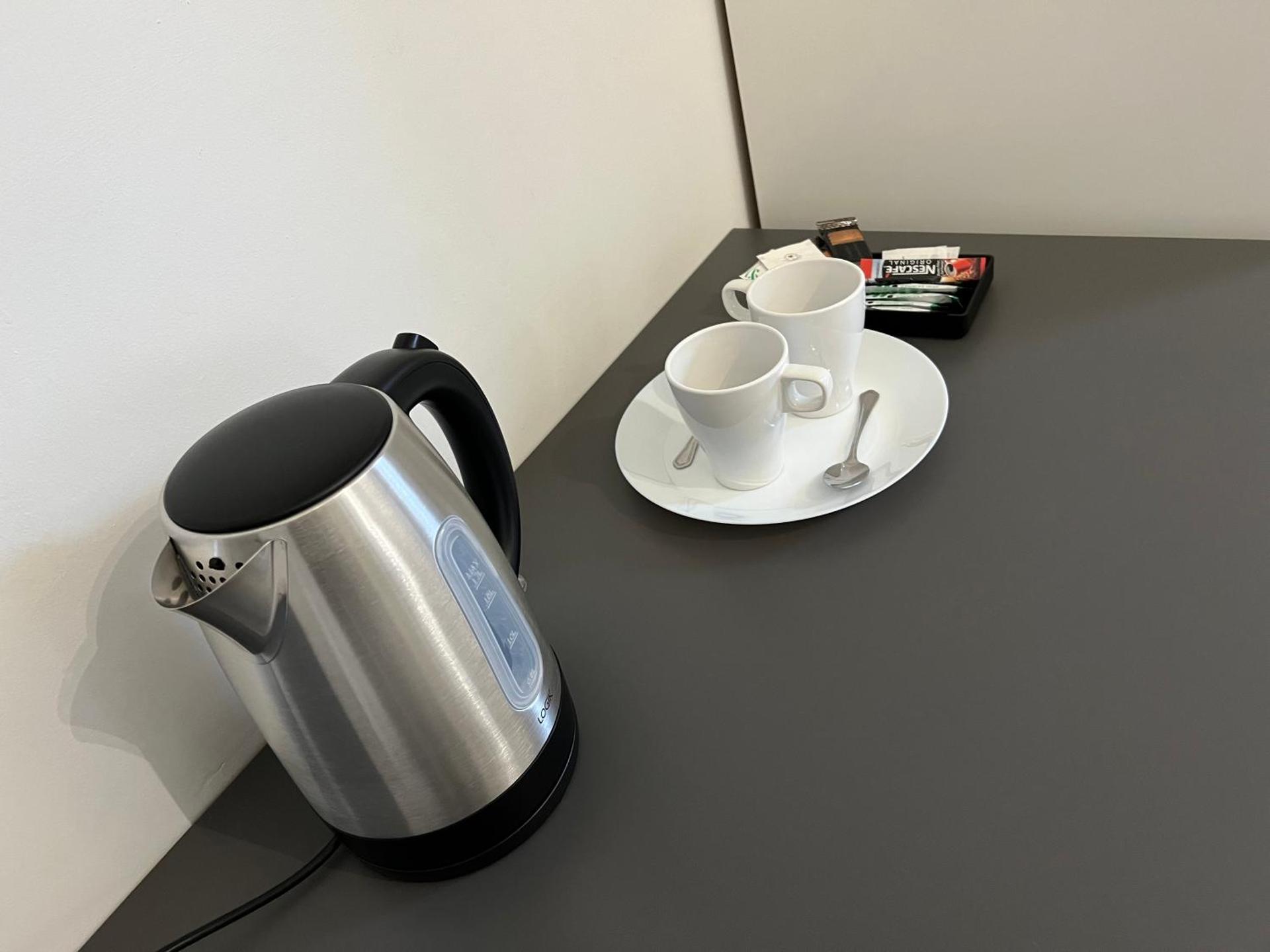 Coffee/tea facilities