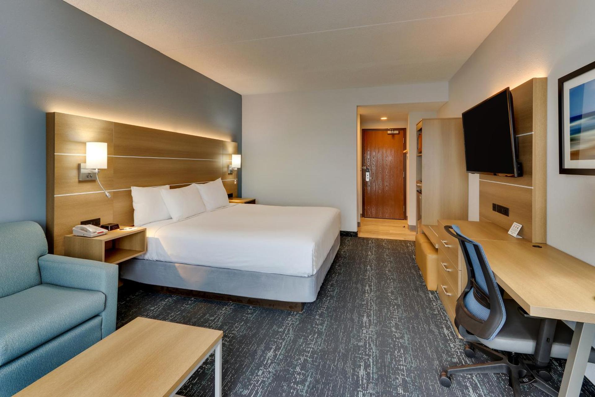 King Room with Lake View