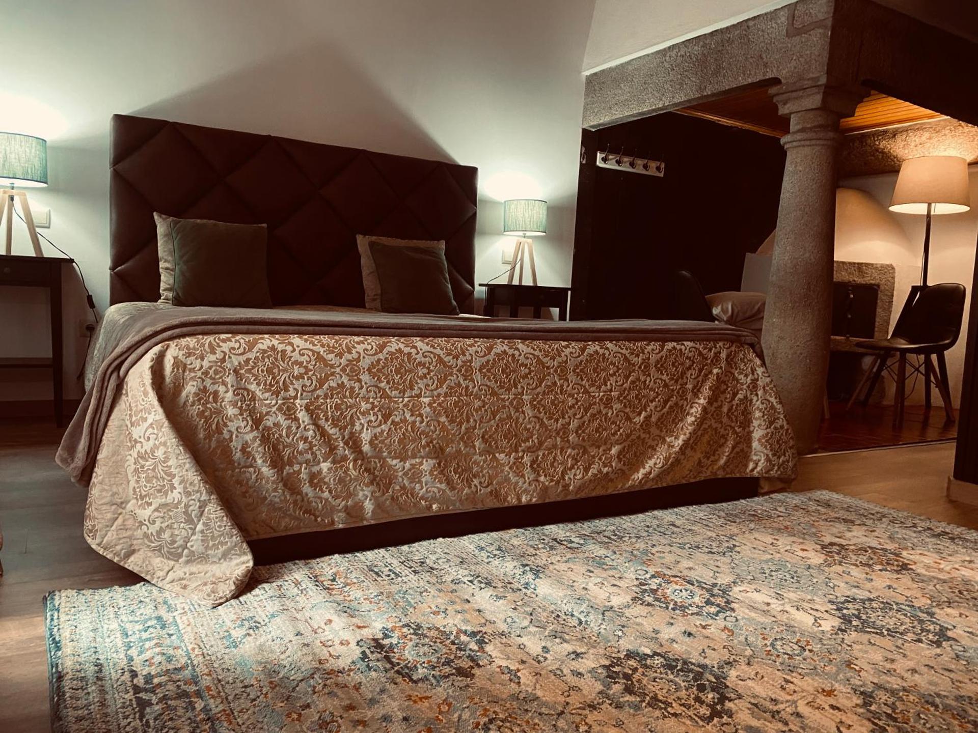 Quinta da Casa Cimeira, Guest House, Wines & Food