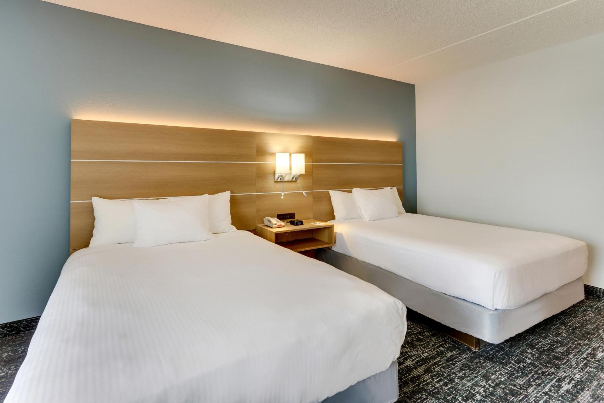 Standard Queen Room with Two Queen Beds