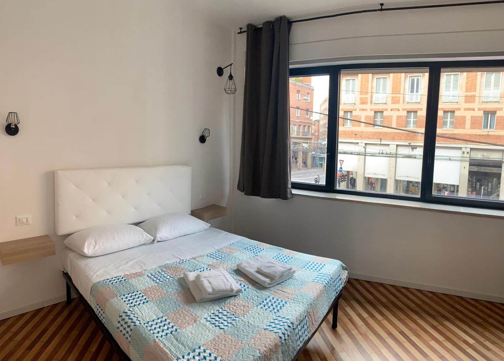 GALLERIA DEL TORO 3 rooms