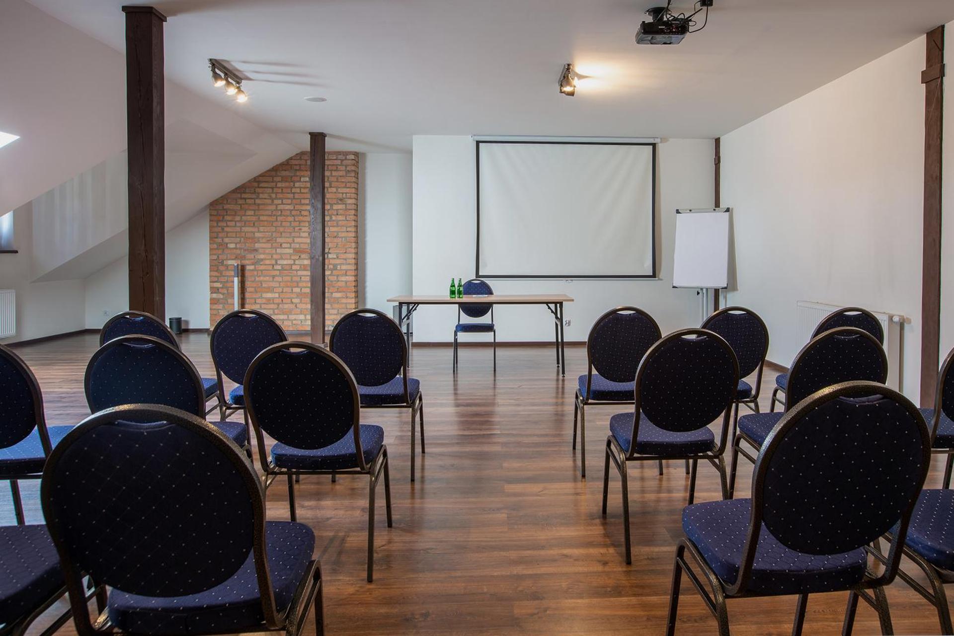 Meeting/conference room