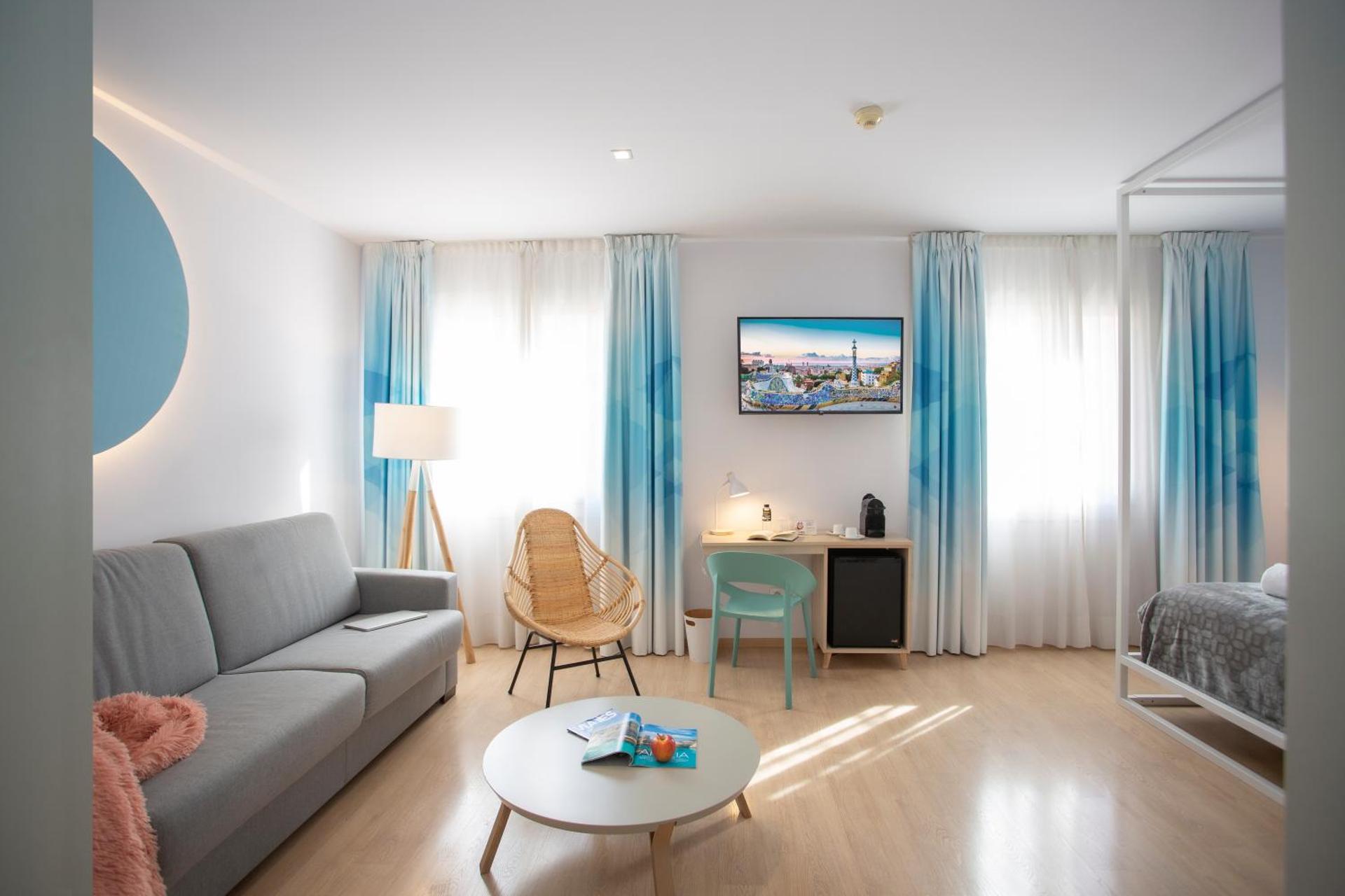 Photo of the whole room