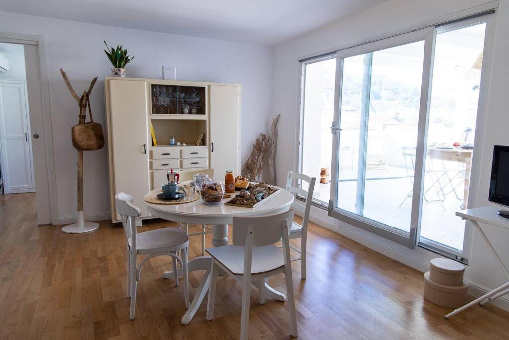 Zefiro Home Pesaro Zona Mare e San Bartolo by Yohome