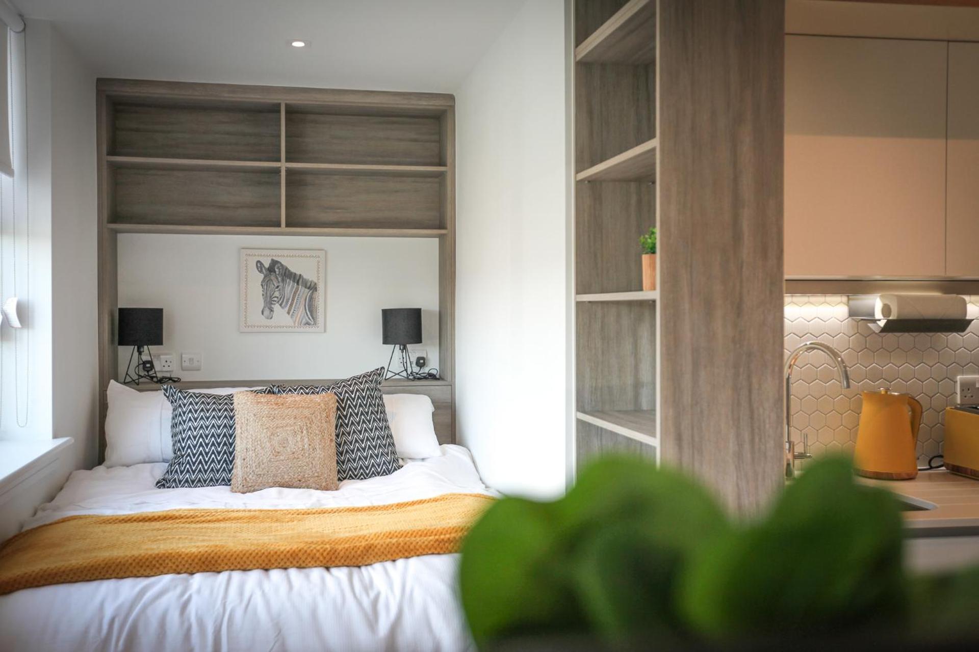 Kings Road Apartments