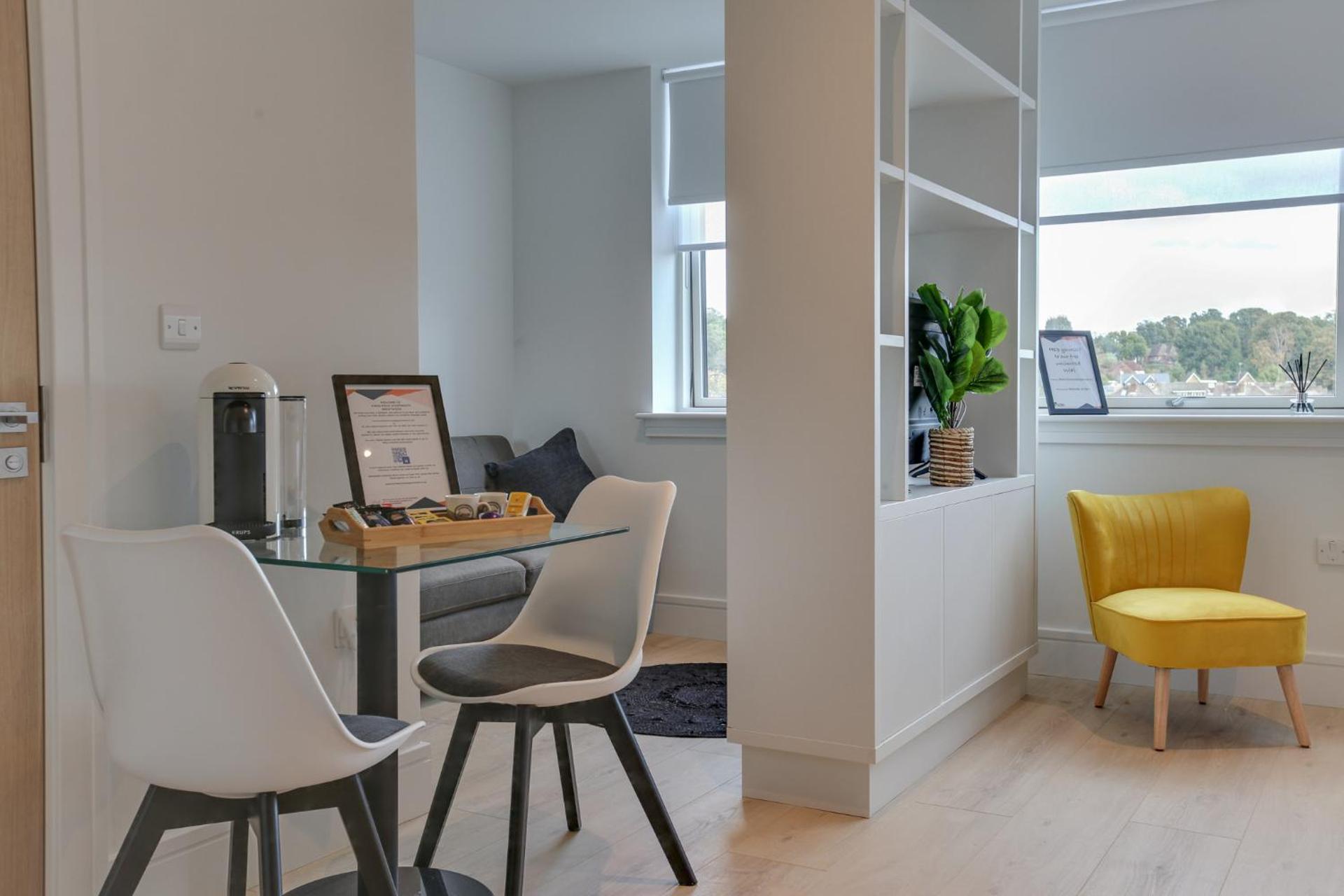 Kings Road Apartments