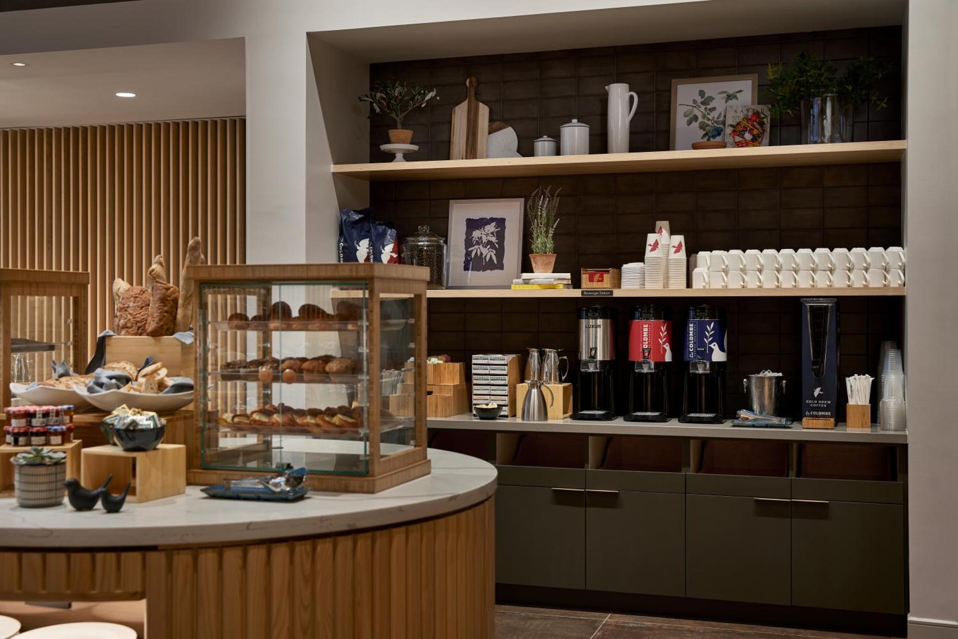 Coffee/tea facilities