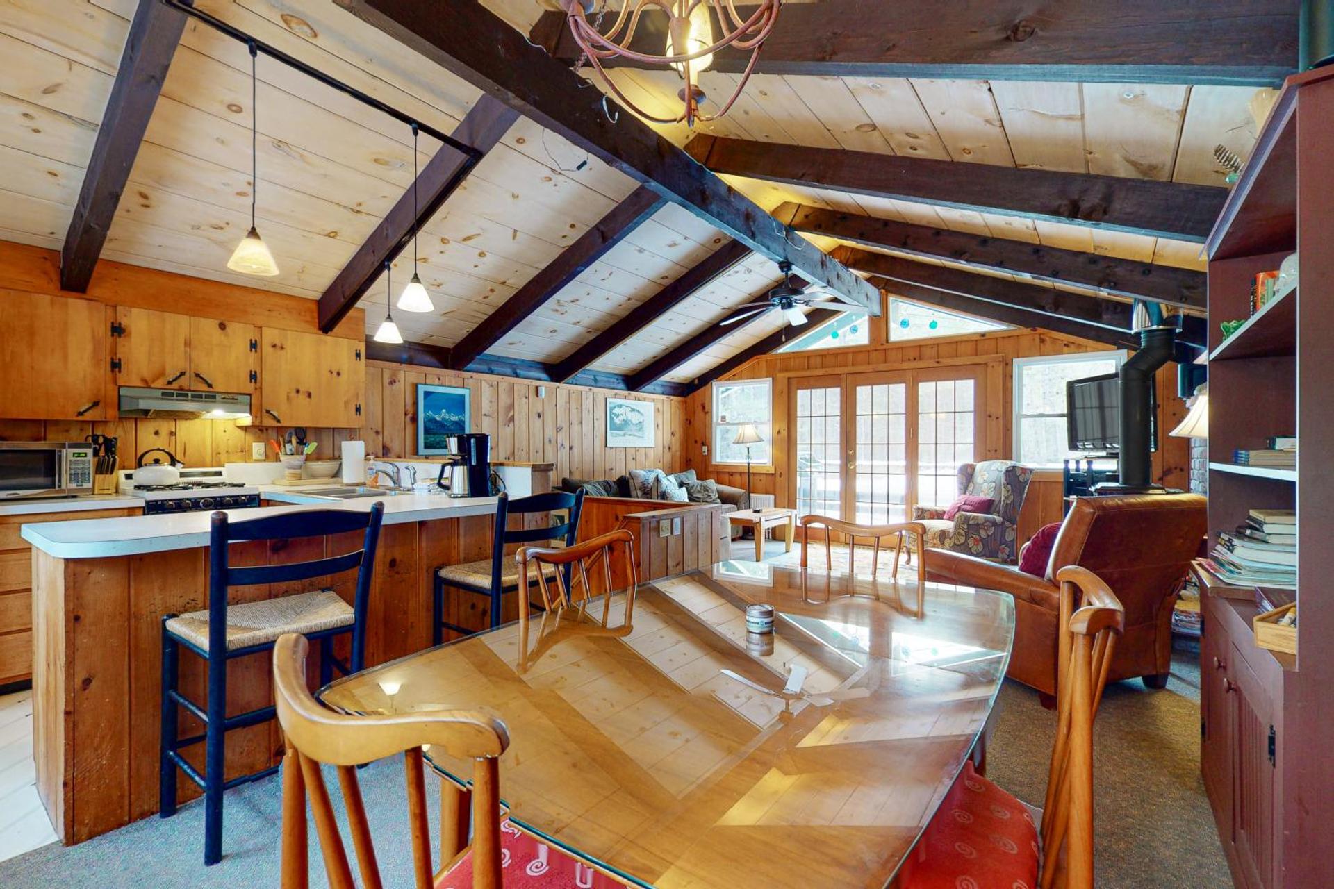 7 Merrimeeting Chalet