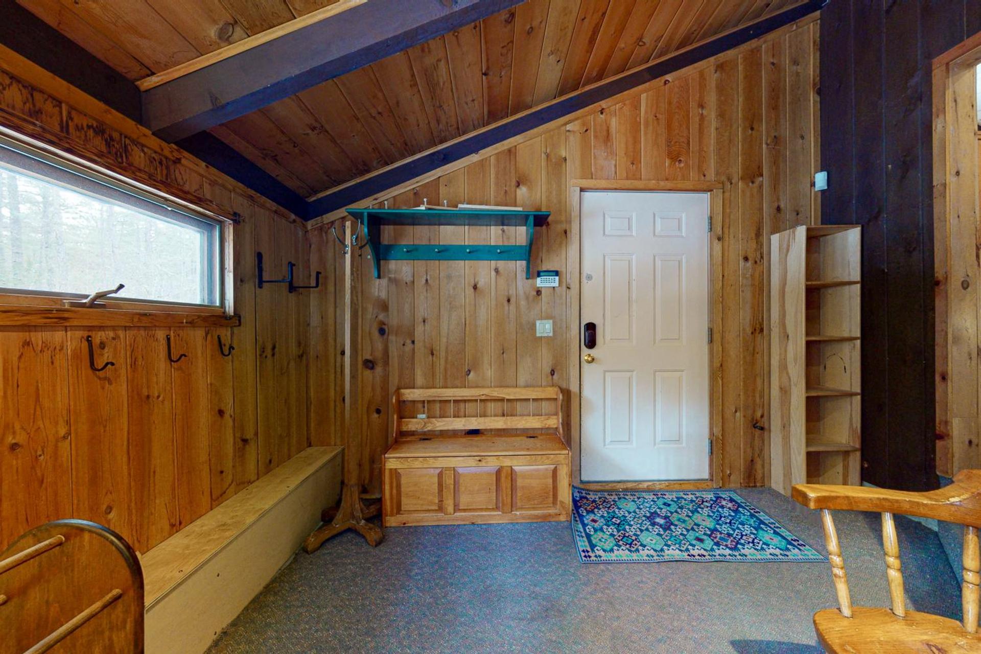 7 Merrimeeting Chalet