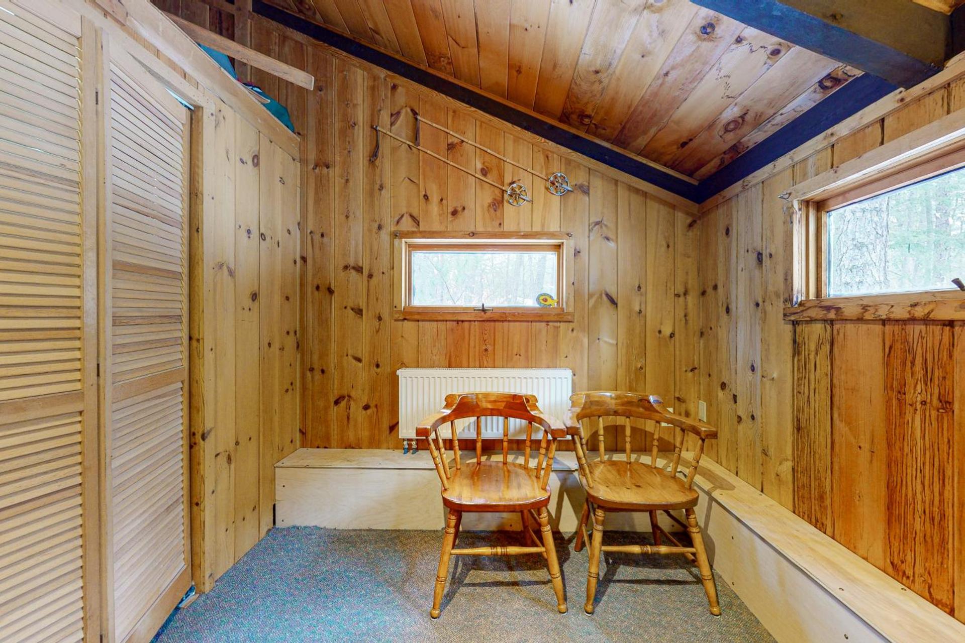 7 Merrimeeting Chalet