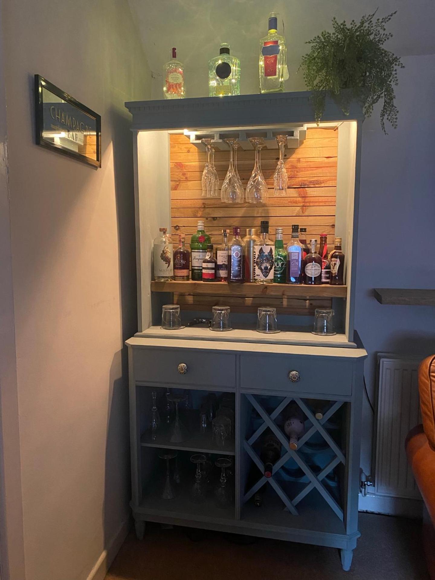 Lounge or bar