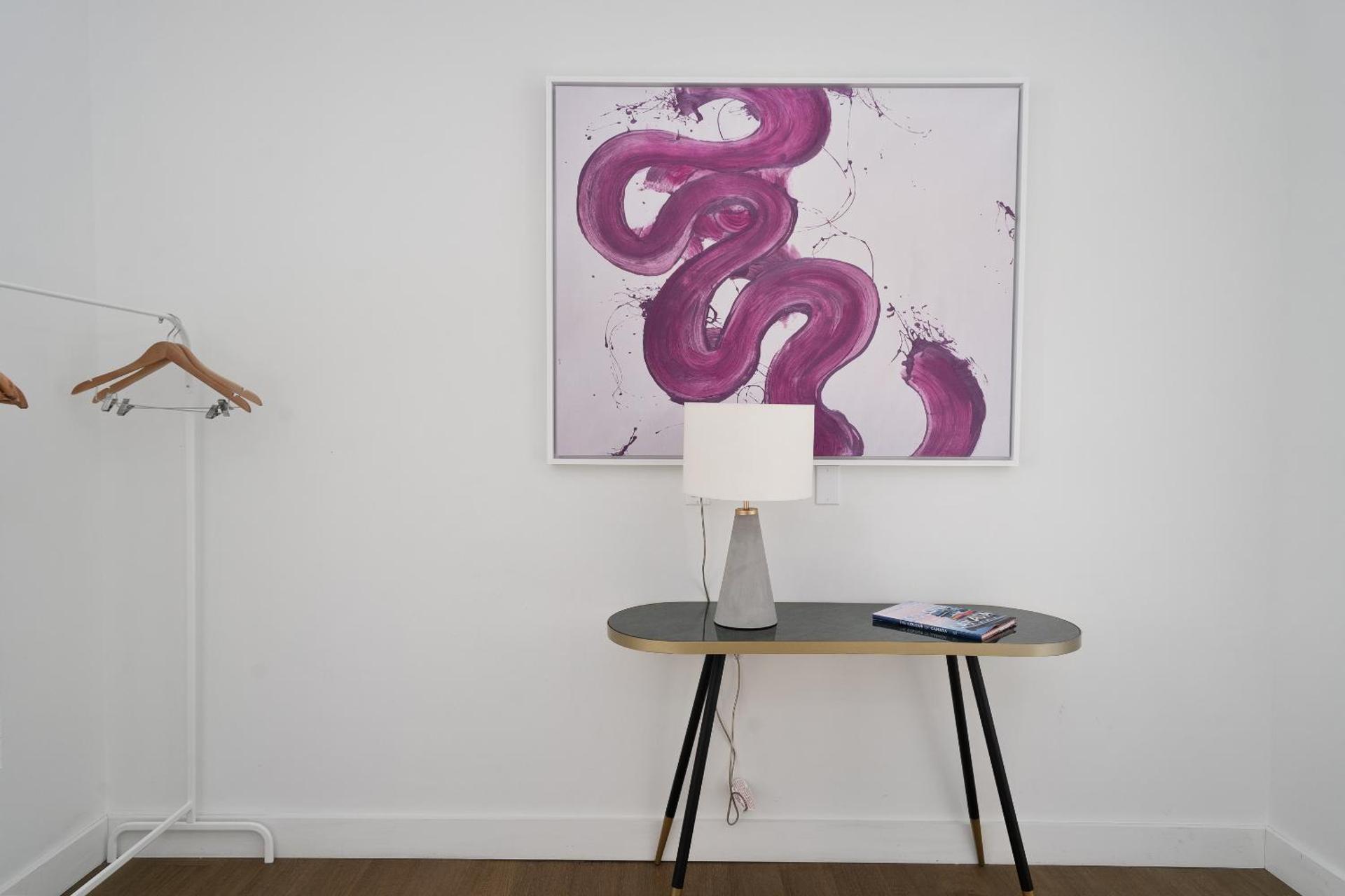 Deluxe Studio with Queen Bed