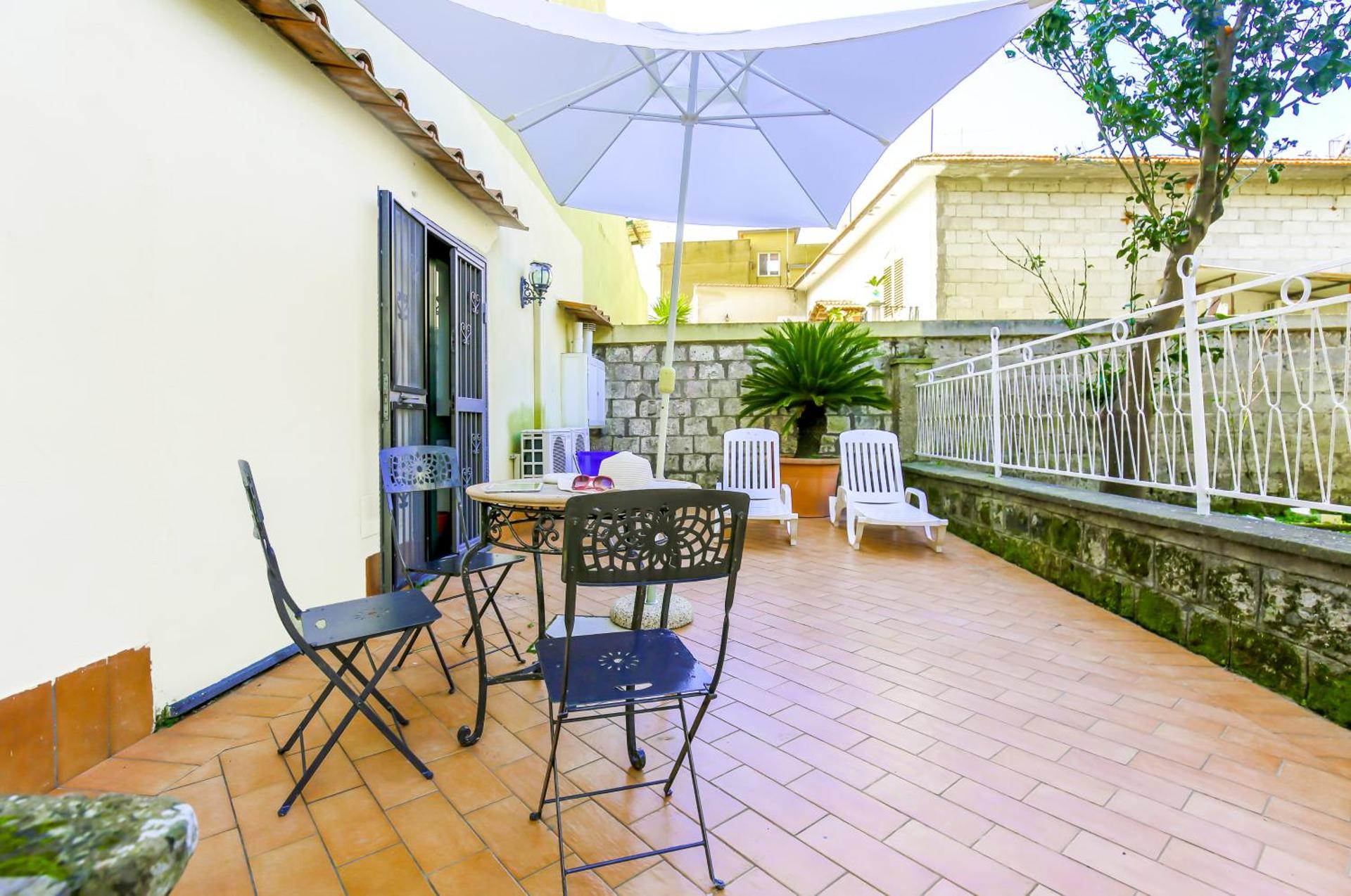 Flowers apartments & rooms