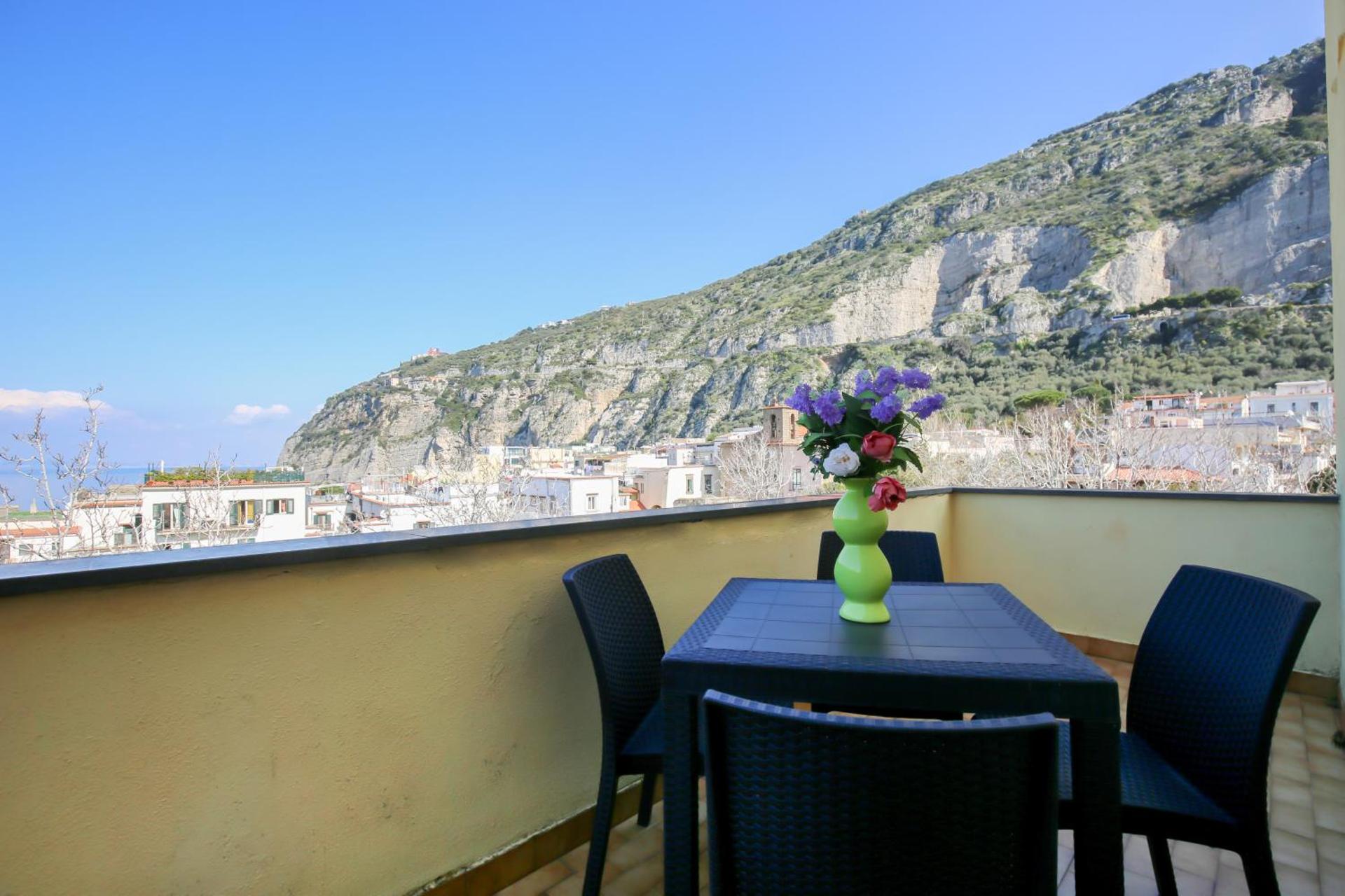 Flowers apartments & rooms