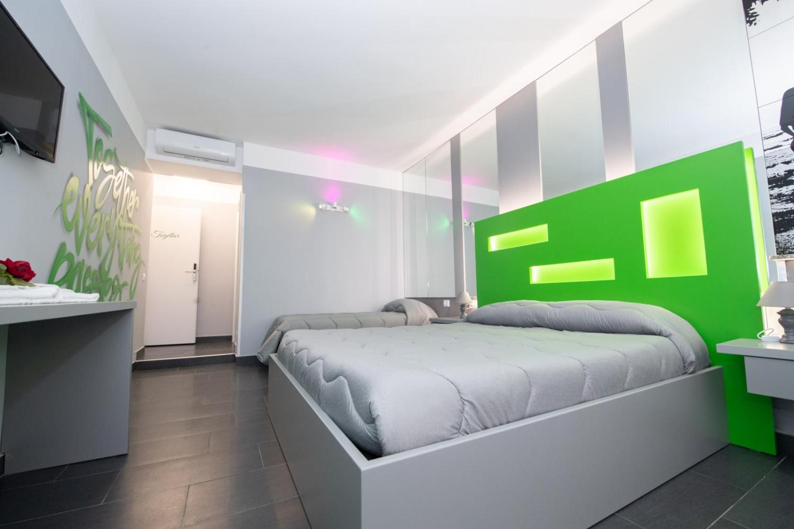 Photo of the whole room