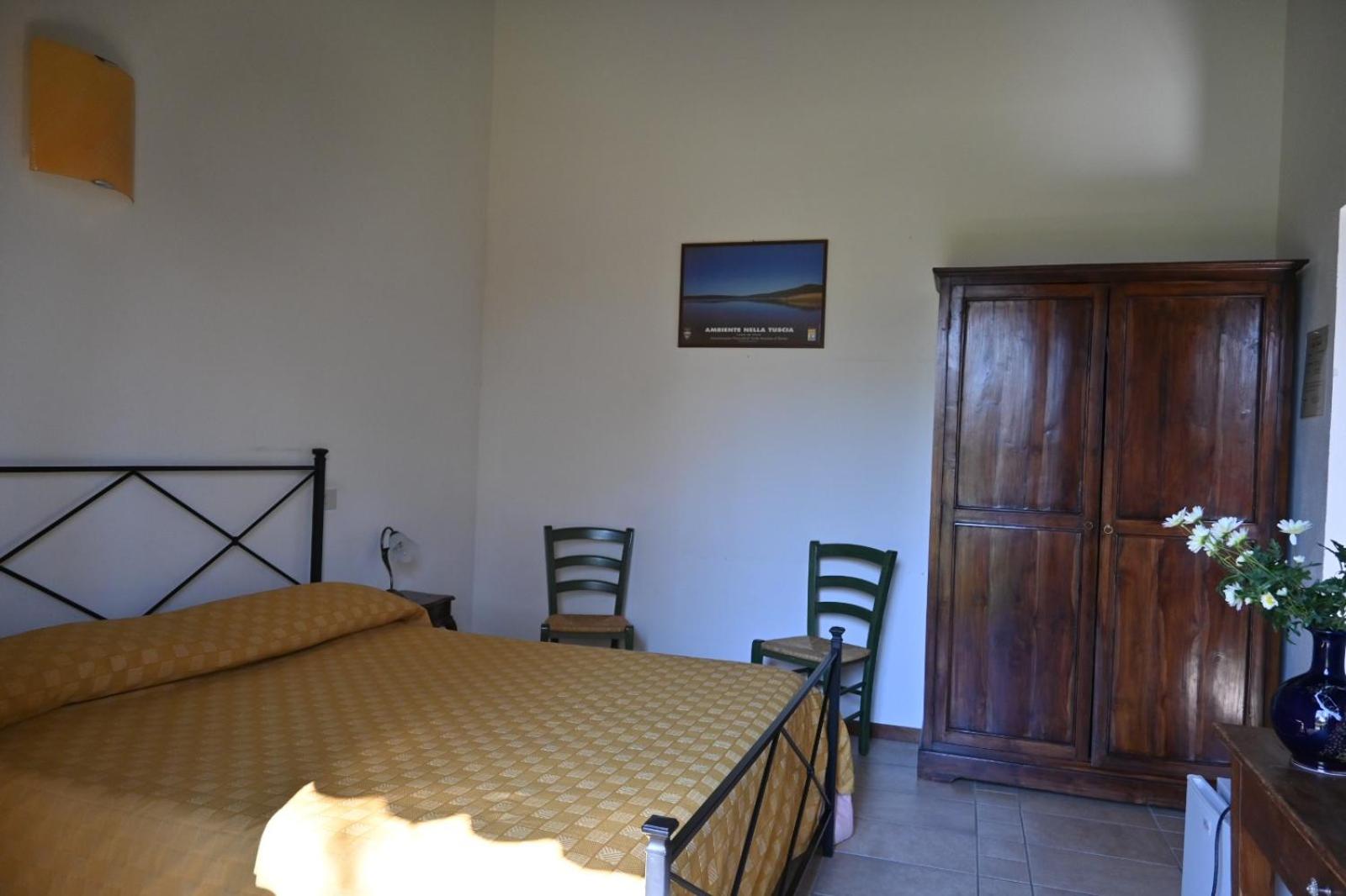 Deluxe Room (2 Adults + 1 Child)