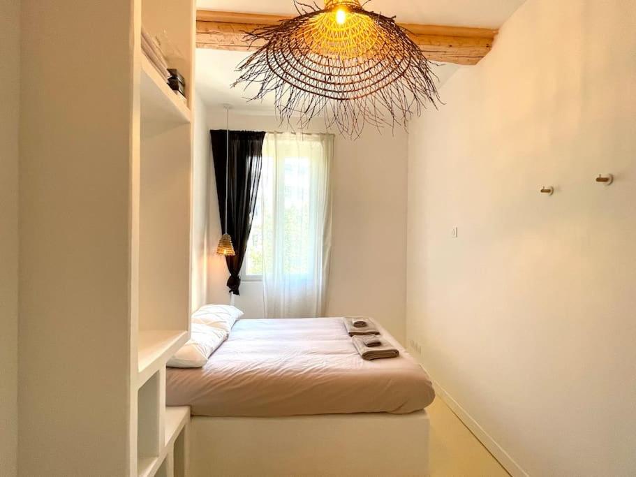 LaFrenchCasa Noailles