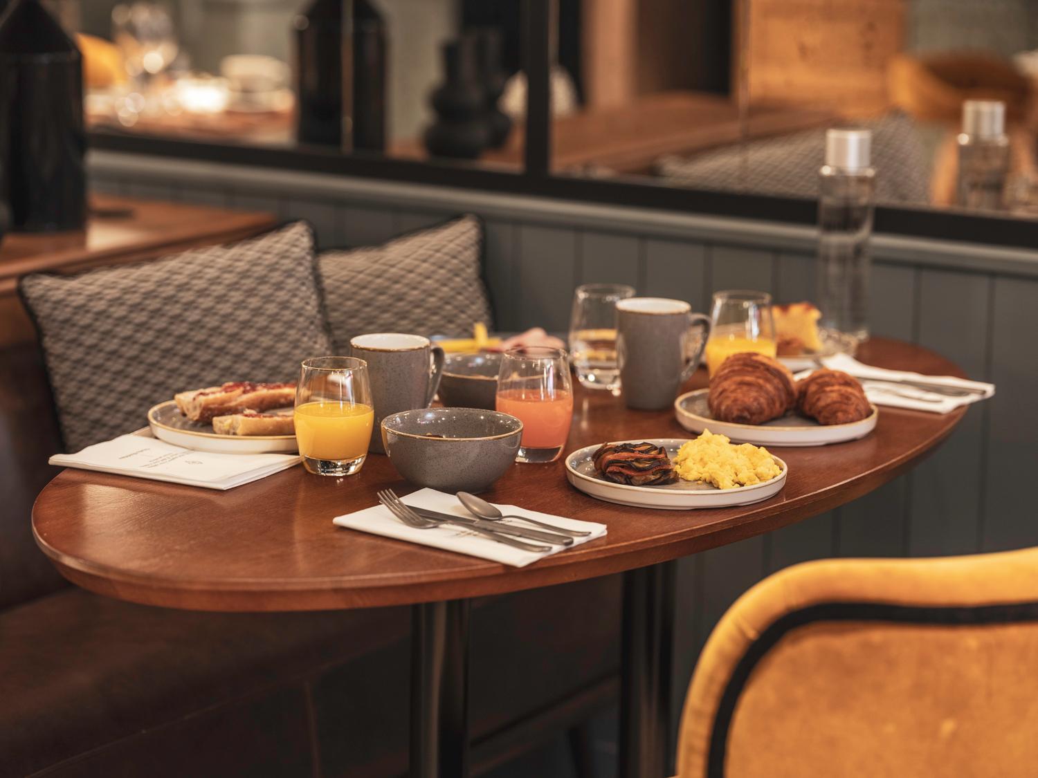 Restaurant/places to eat