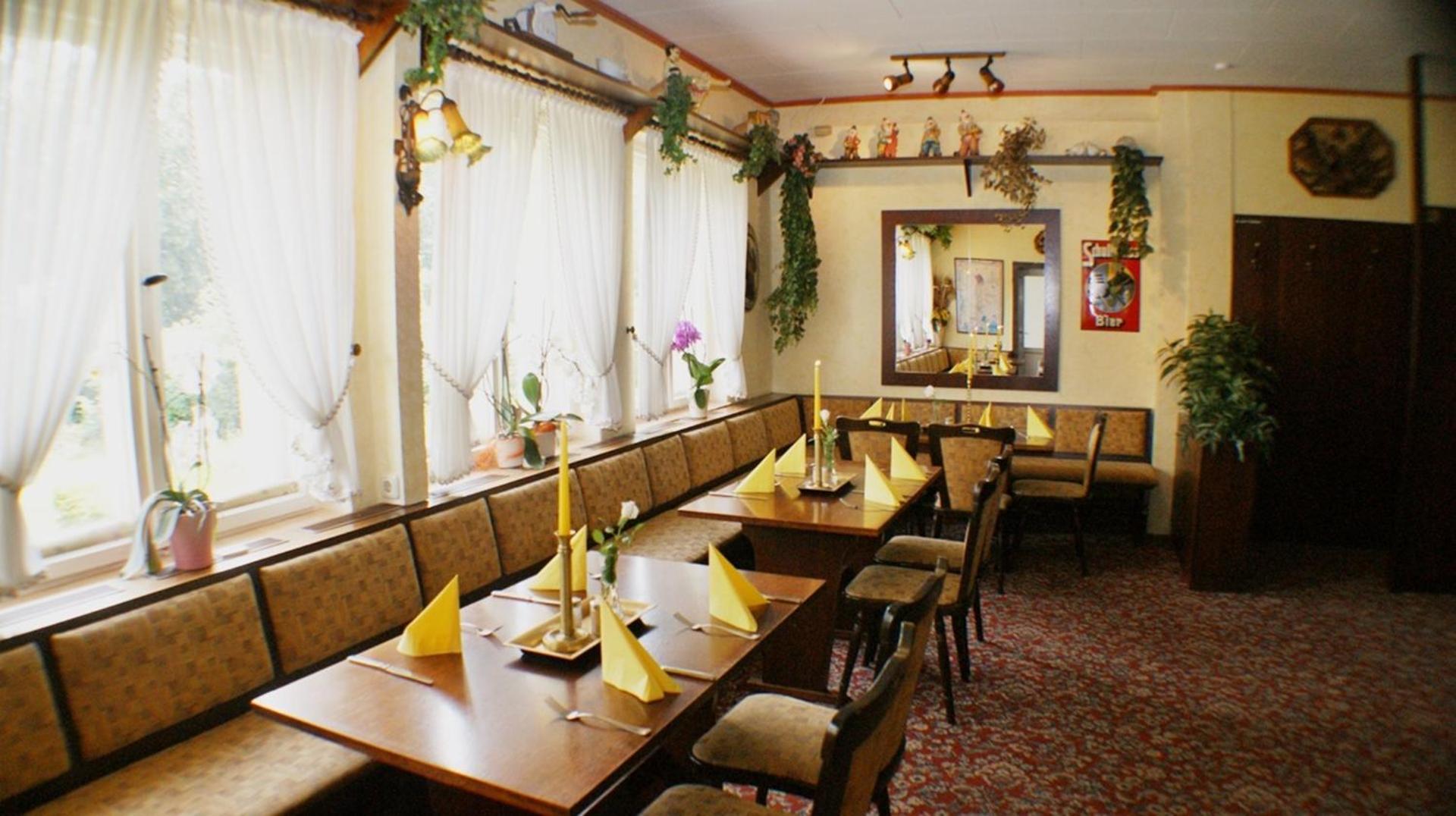 Restaurant/places to eat