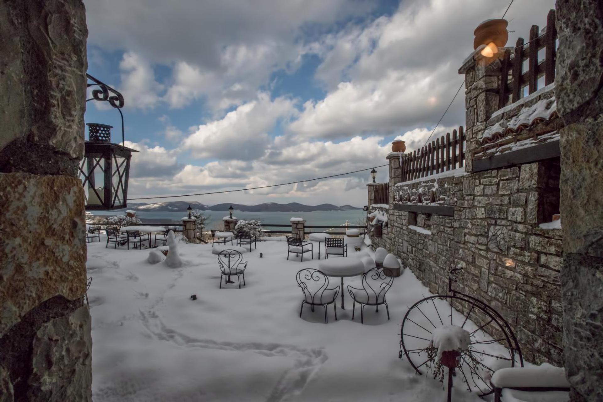 Triple Room with Lake View