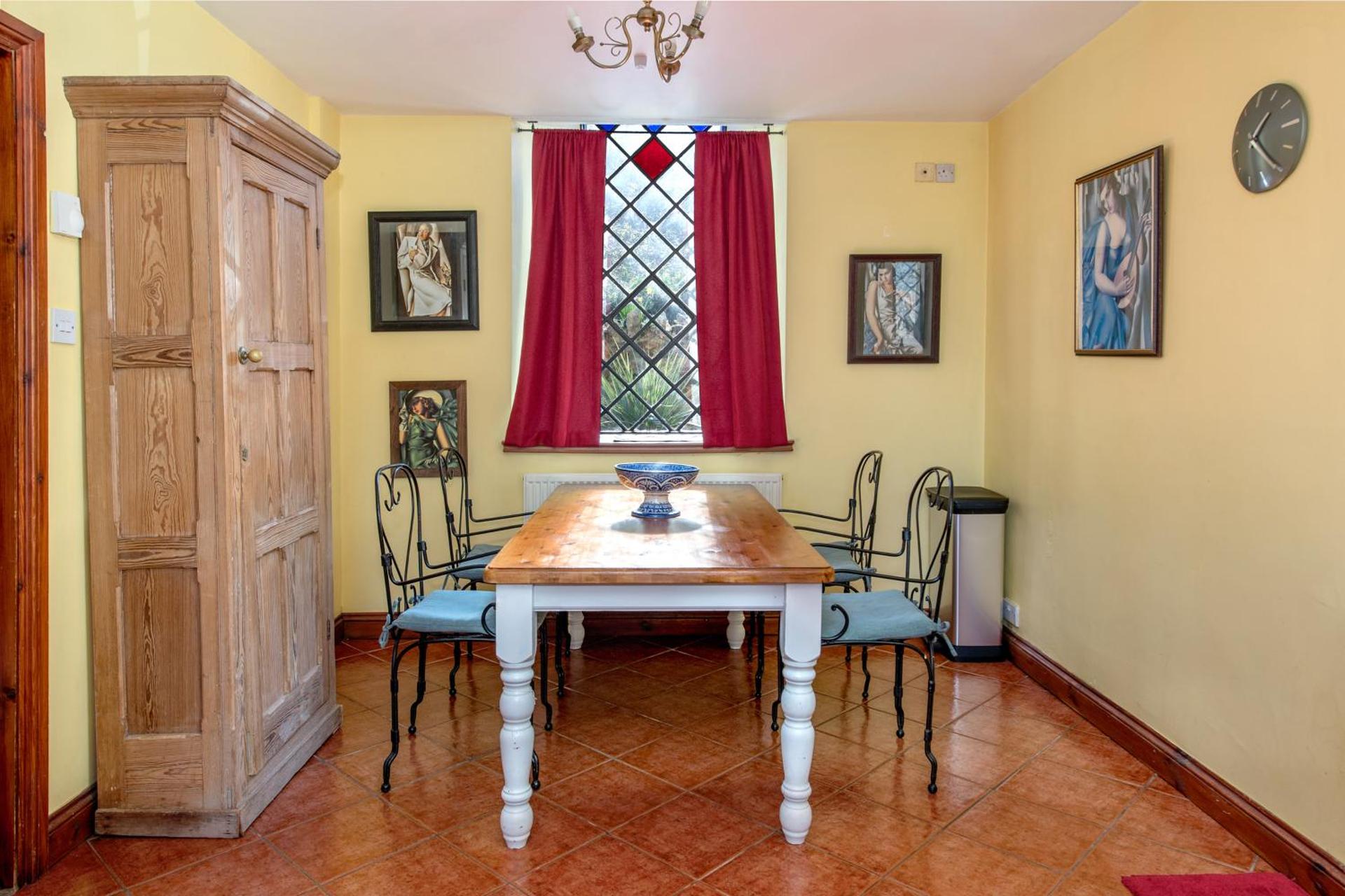 Stunning baptist chapel with concert piano, pets welcome