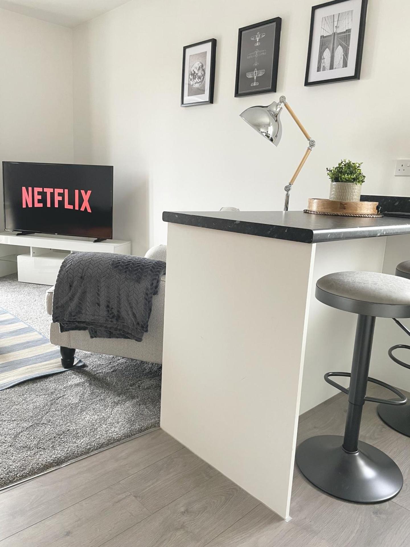 Home Crowd Luxury Apartments