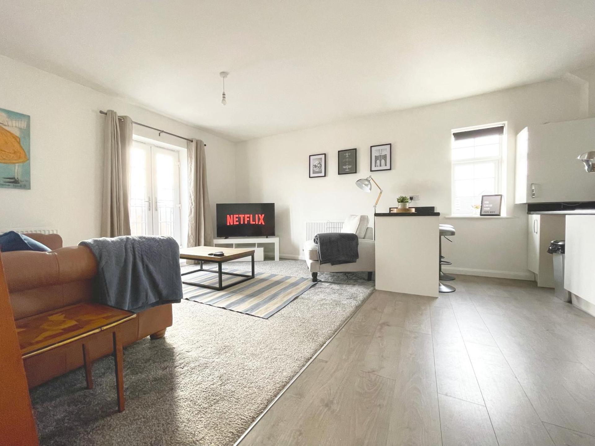 Home Crowd Luxury Apartments