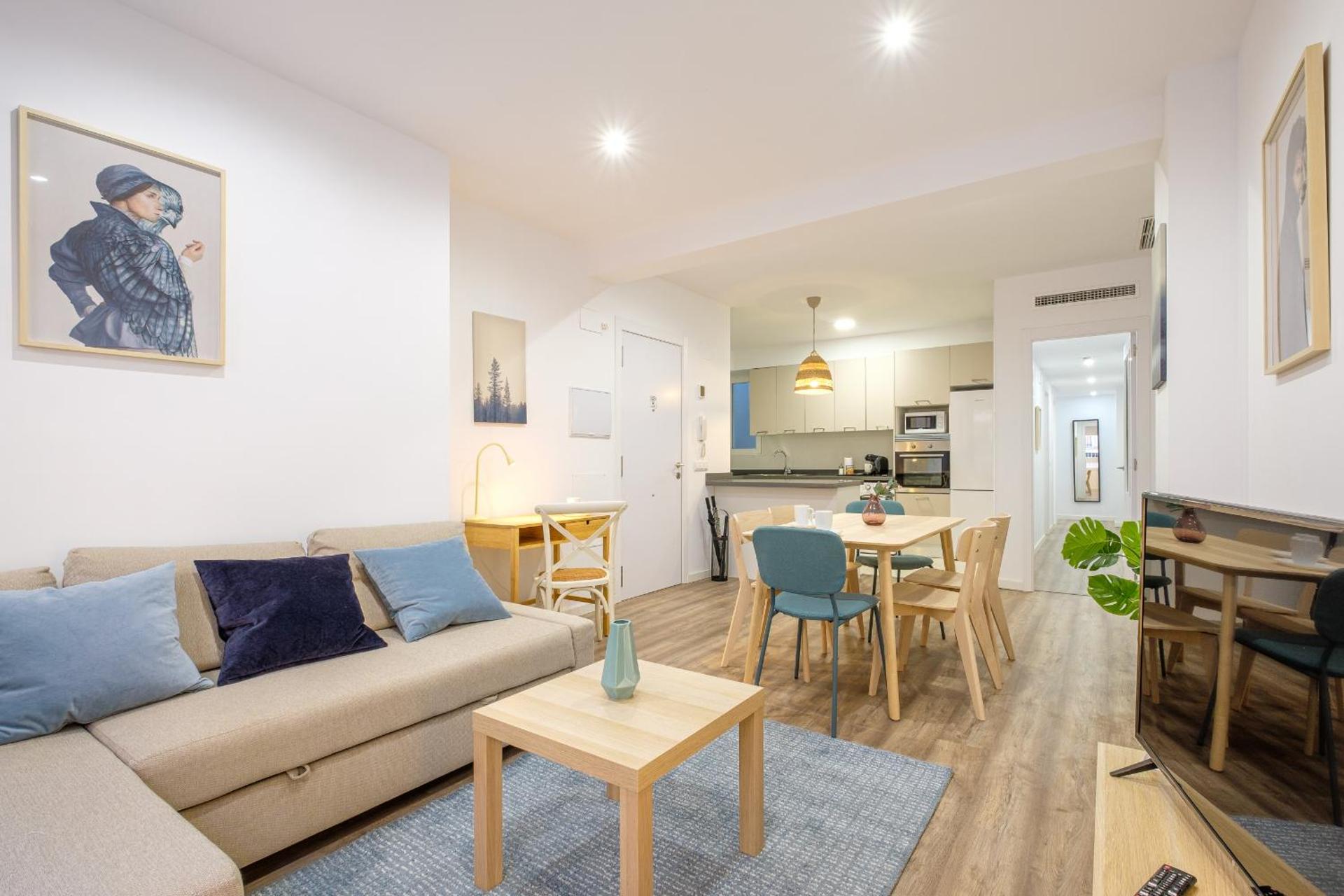 Communal lounge/ TV room