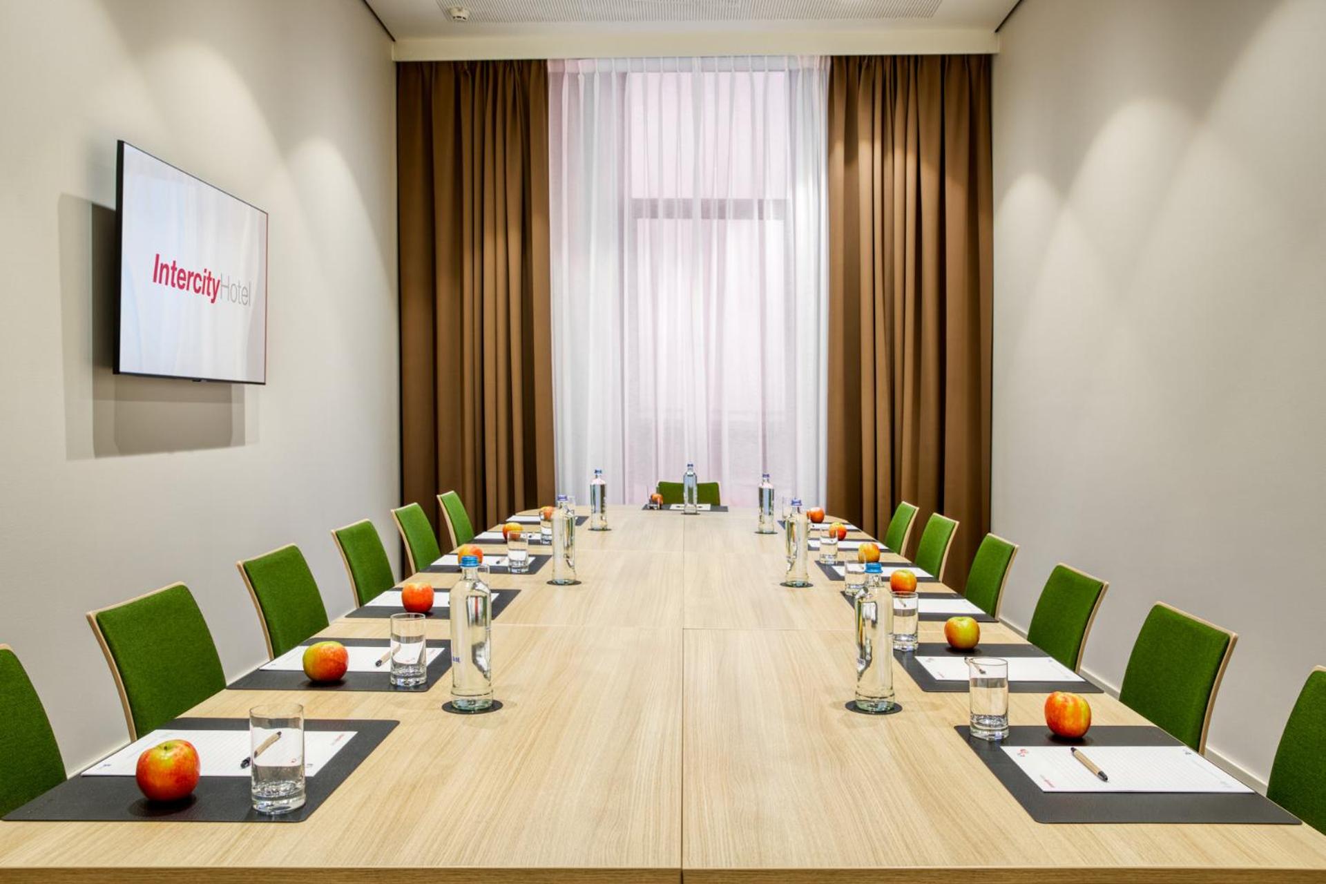 Meeting/conference room