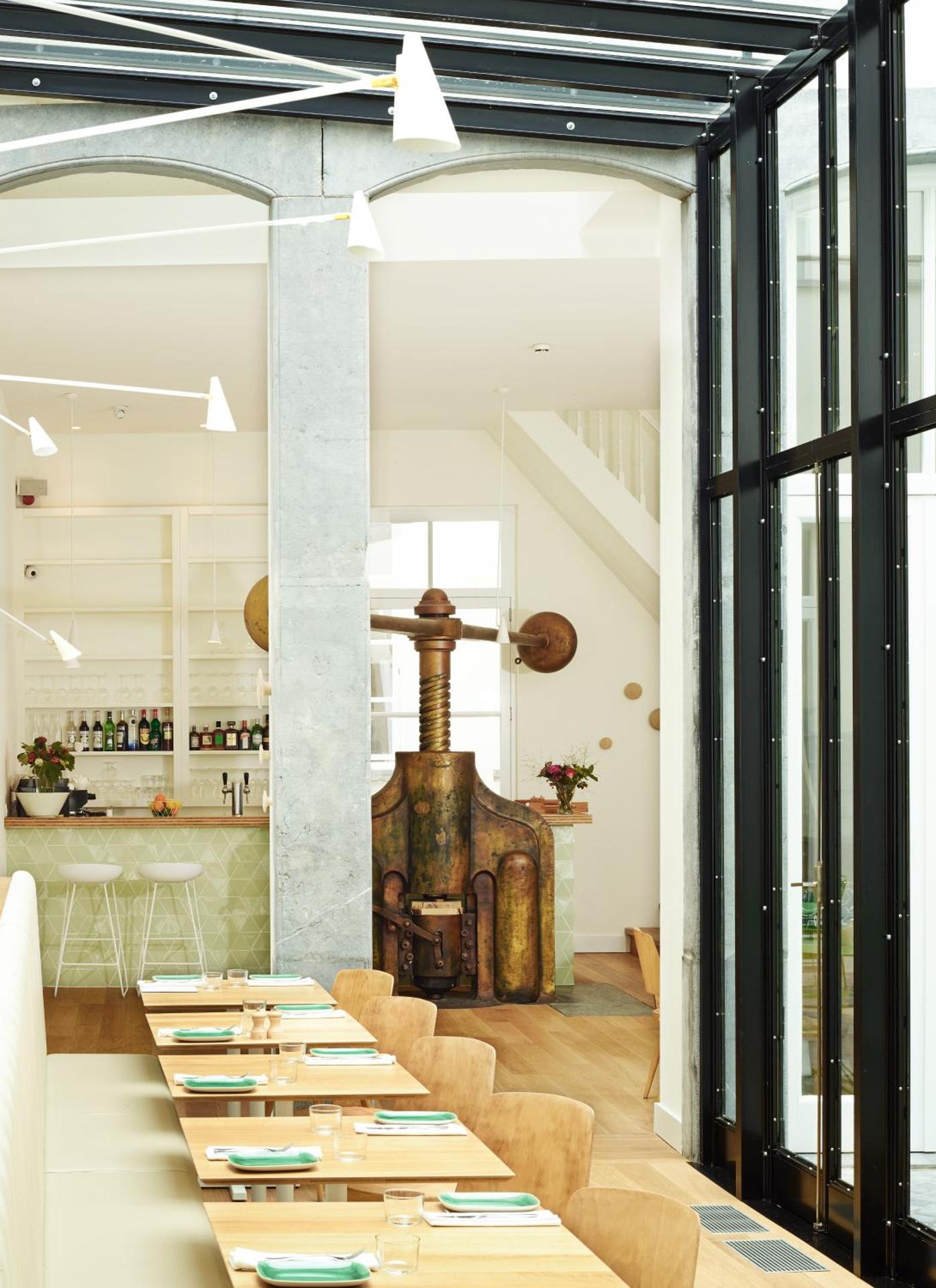 Restaurant/places to eat