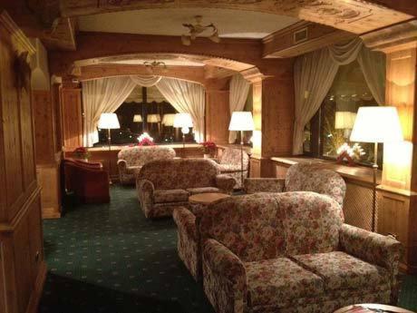 Rauzi Hotel Garnì & apartments