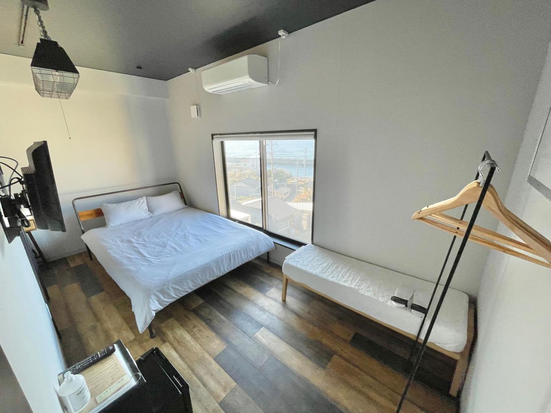 Book Tea Bed IZUOSHIMA