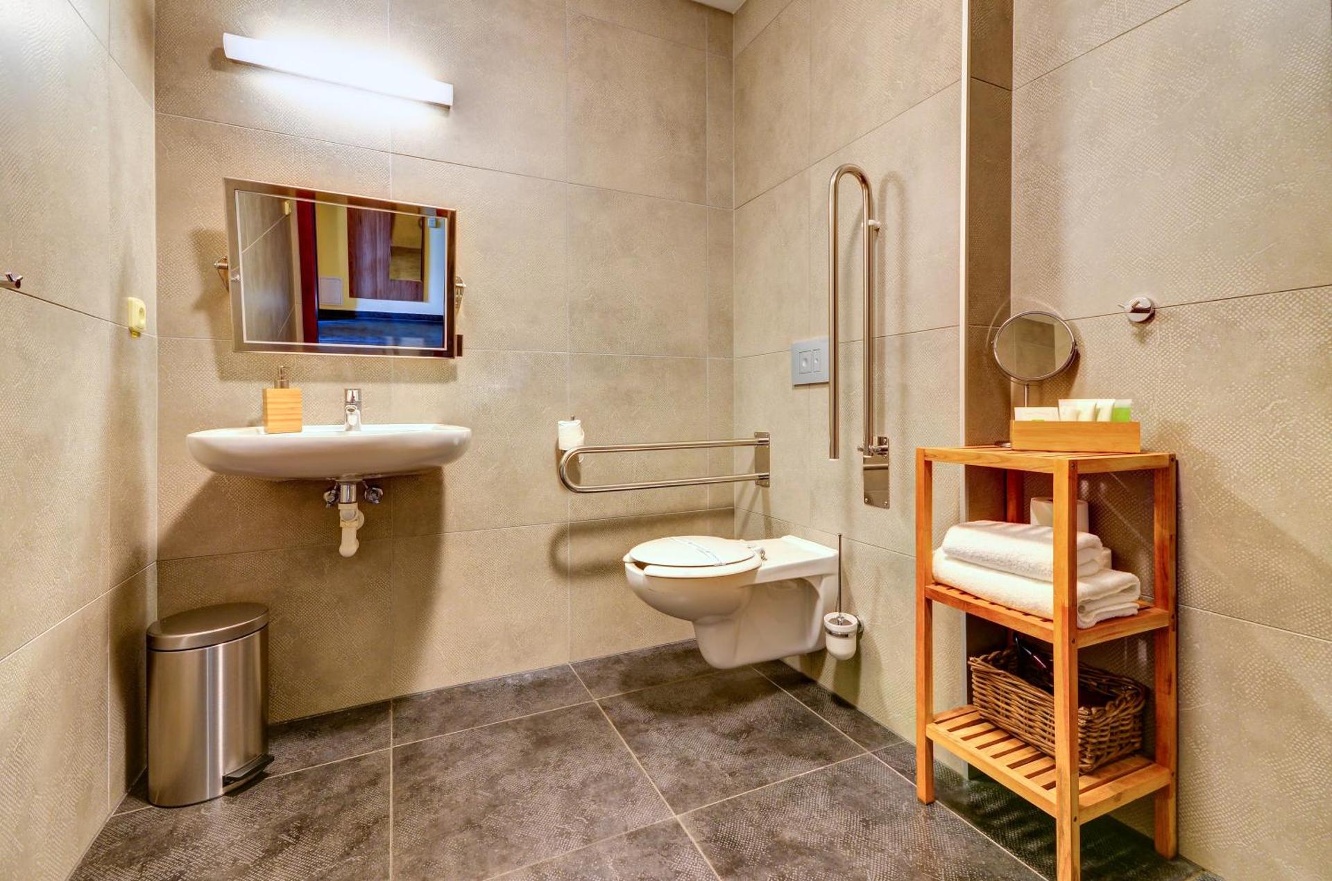 Twin Room - Disability Access