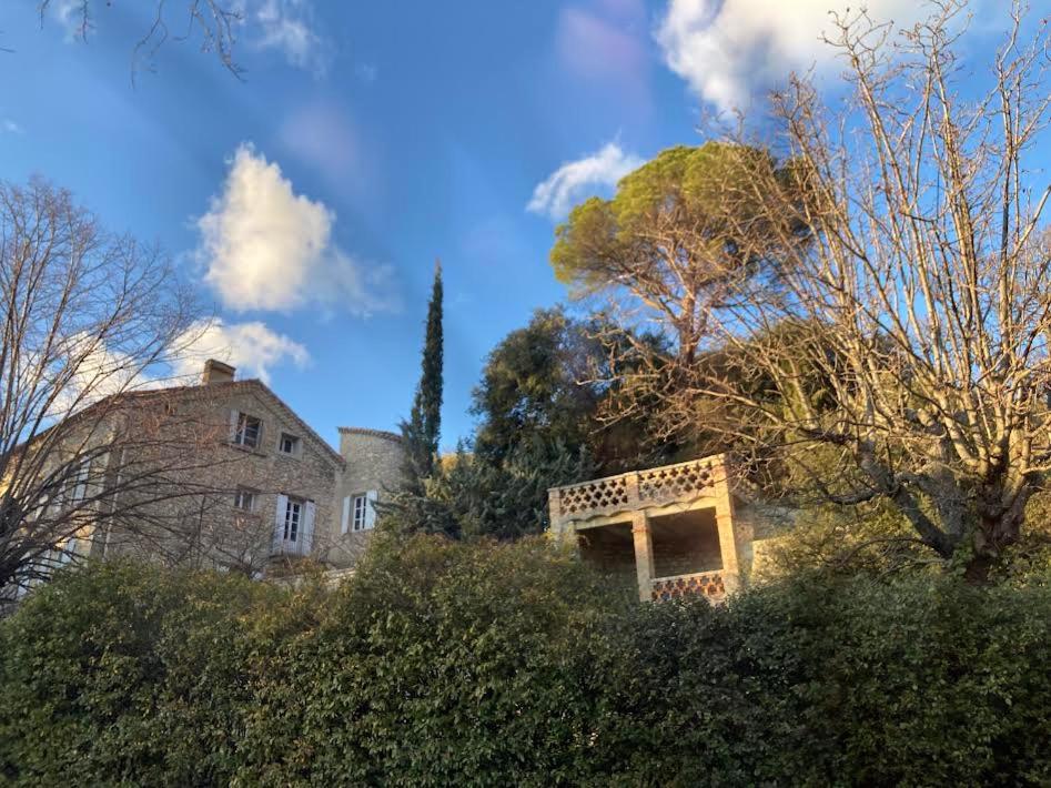 Domaine La Tour - SPA - Jacuzzi - Sauna - Massage - 4 SAISONS - Piscine Chauffée Toute l'année - Heated POOL - 800m City Centre Nyons