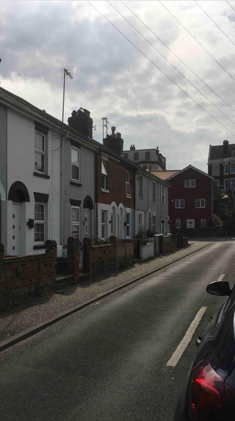 Pier Road Holiday Home