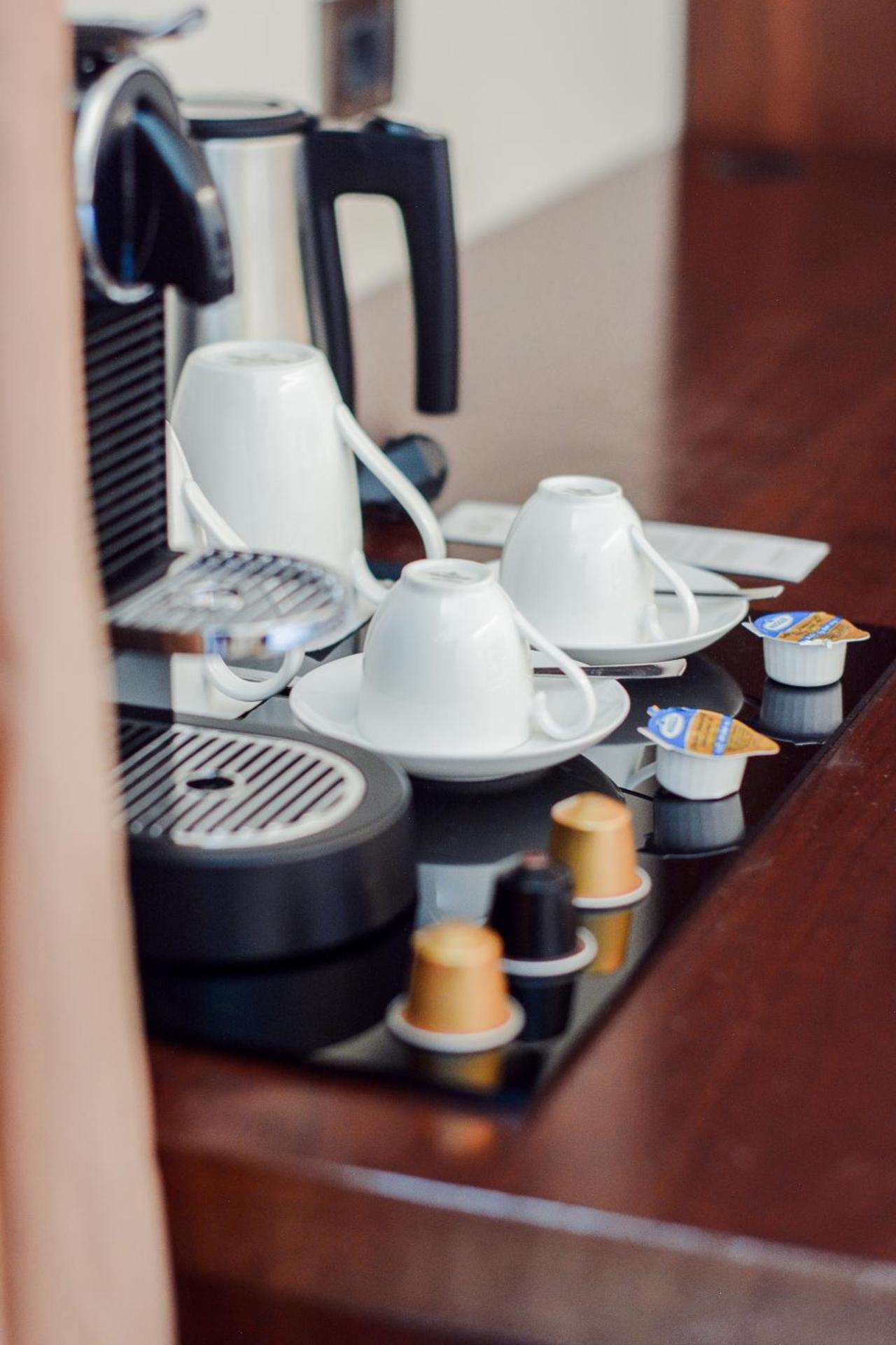 Coffee/tea facilities