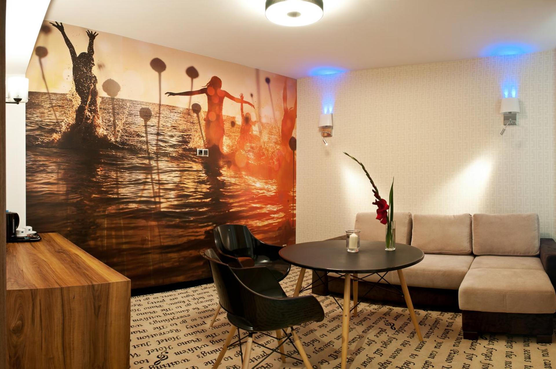 Photo of the whole room