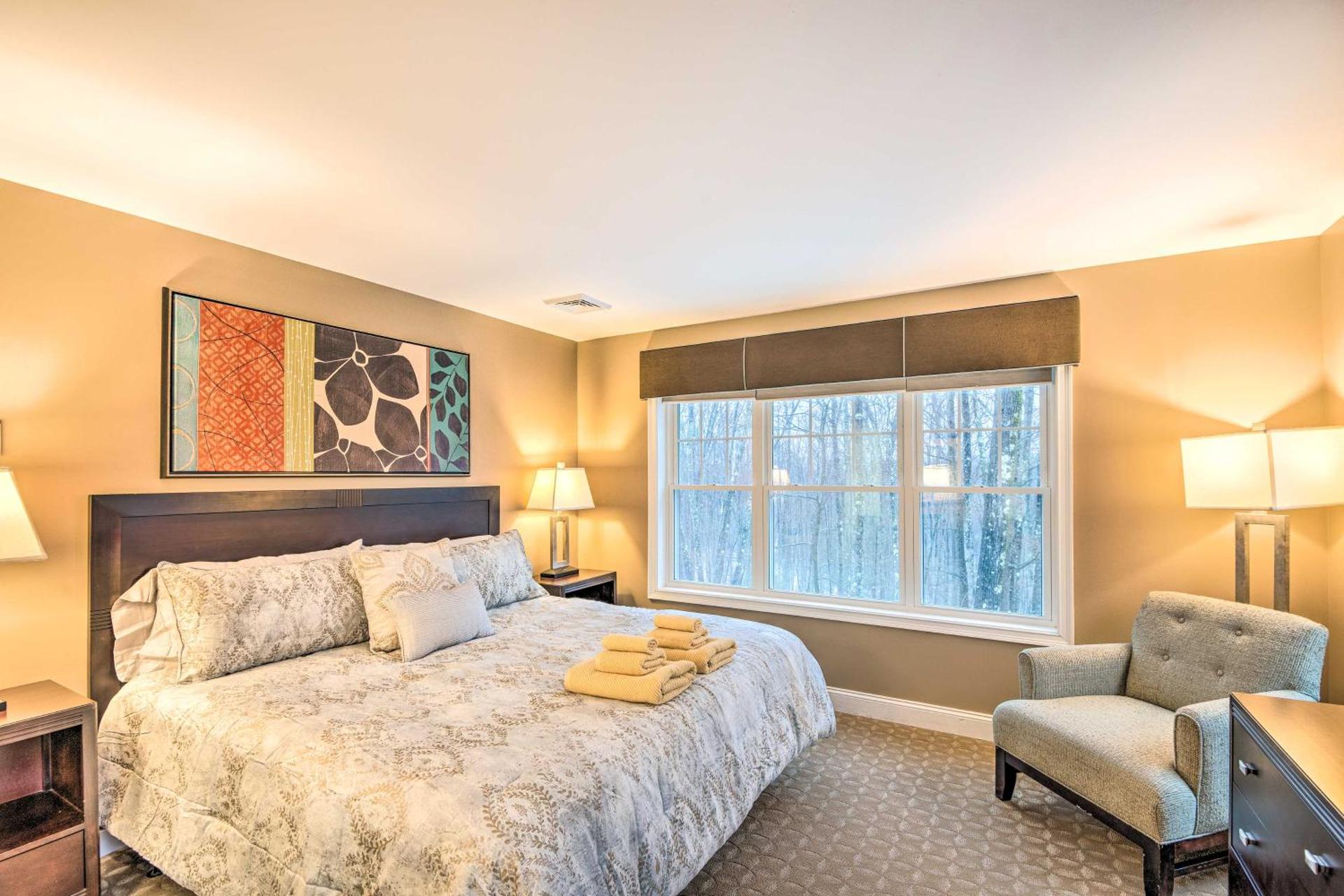 North Conway Home about 2 Mi to Cranmore Mountain!