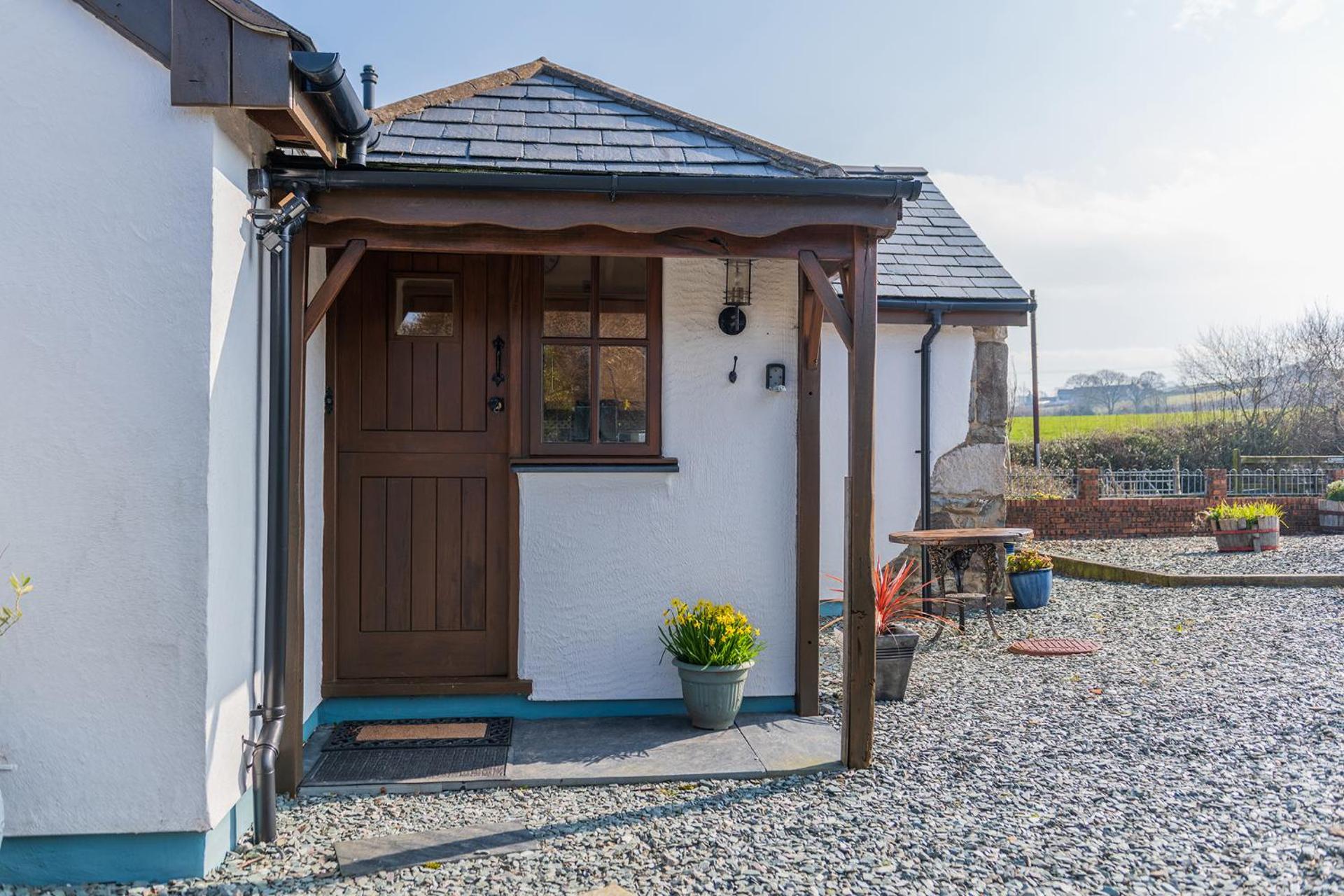 Beautiful Countryside cottage on the North Wales Coast