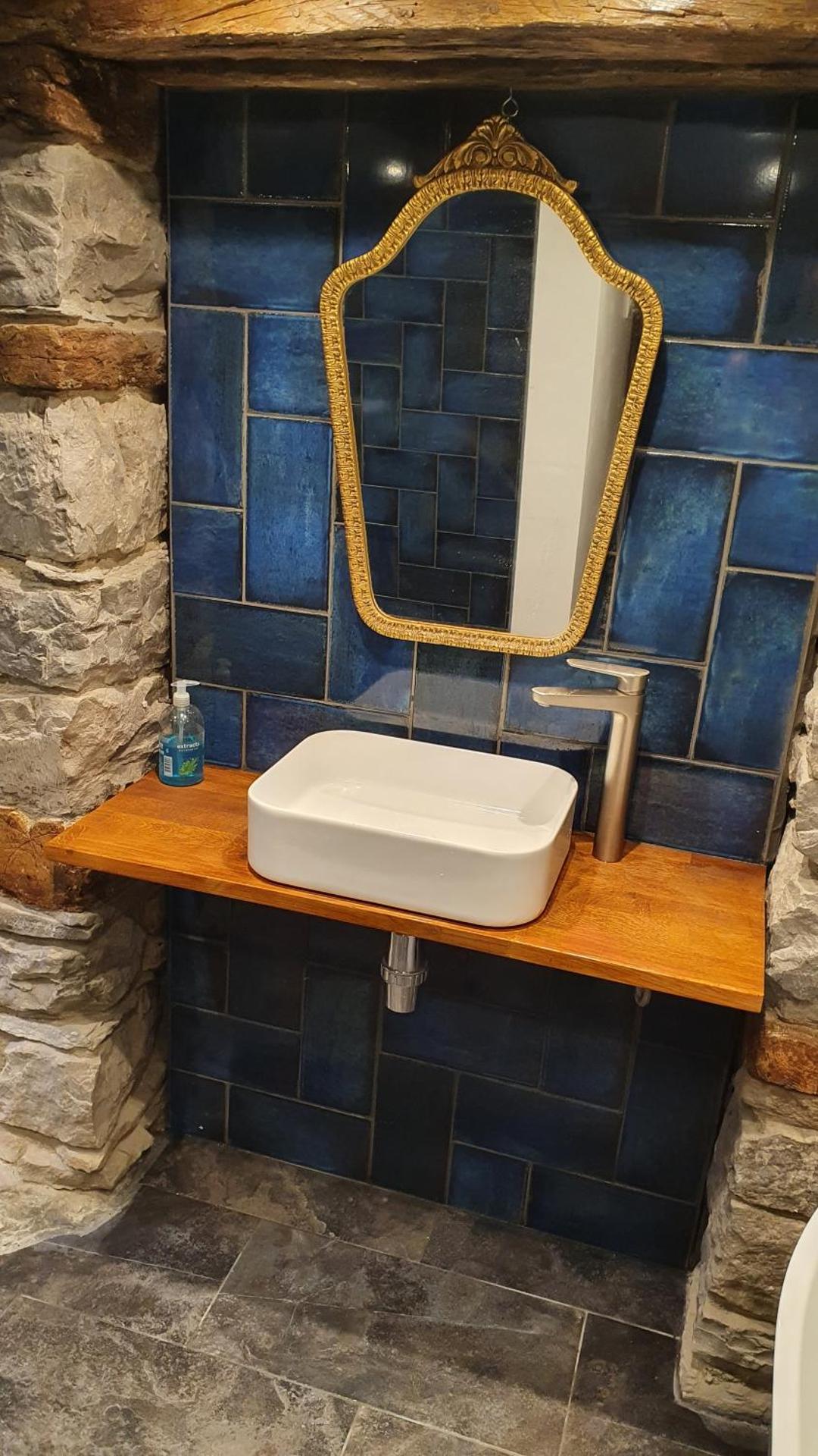 Super Lake District Cottage in Heart of Kendal 3 Double Beds