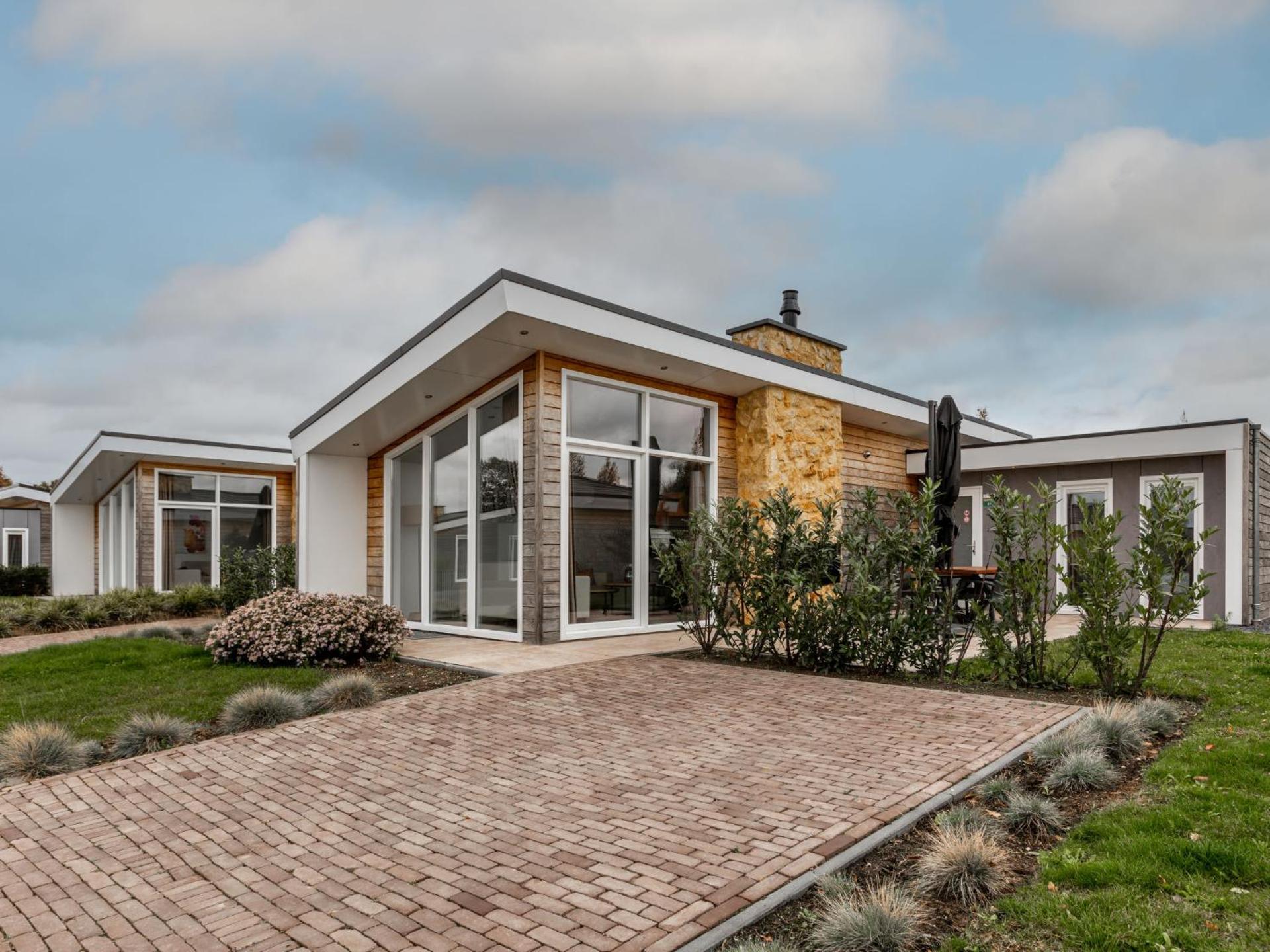 Holiday Home Green Resort Mooi Bemelen-1 by Interhome