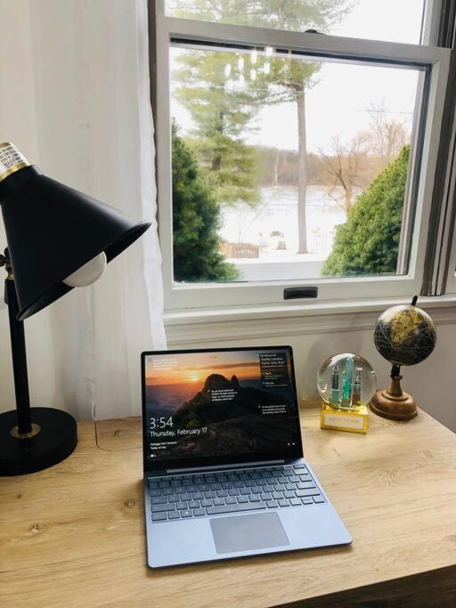 Meeting/conference room