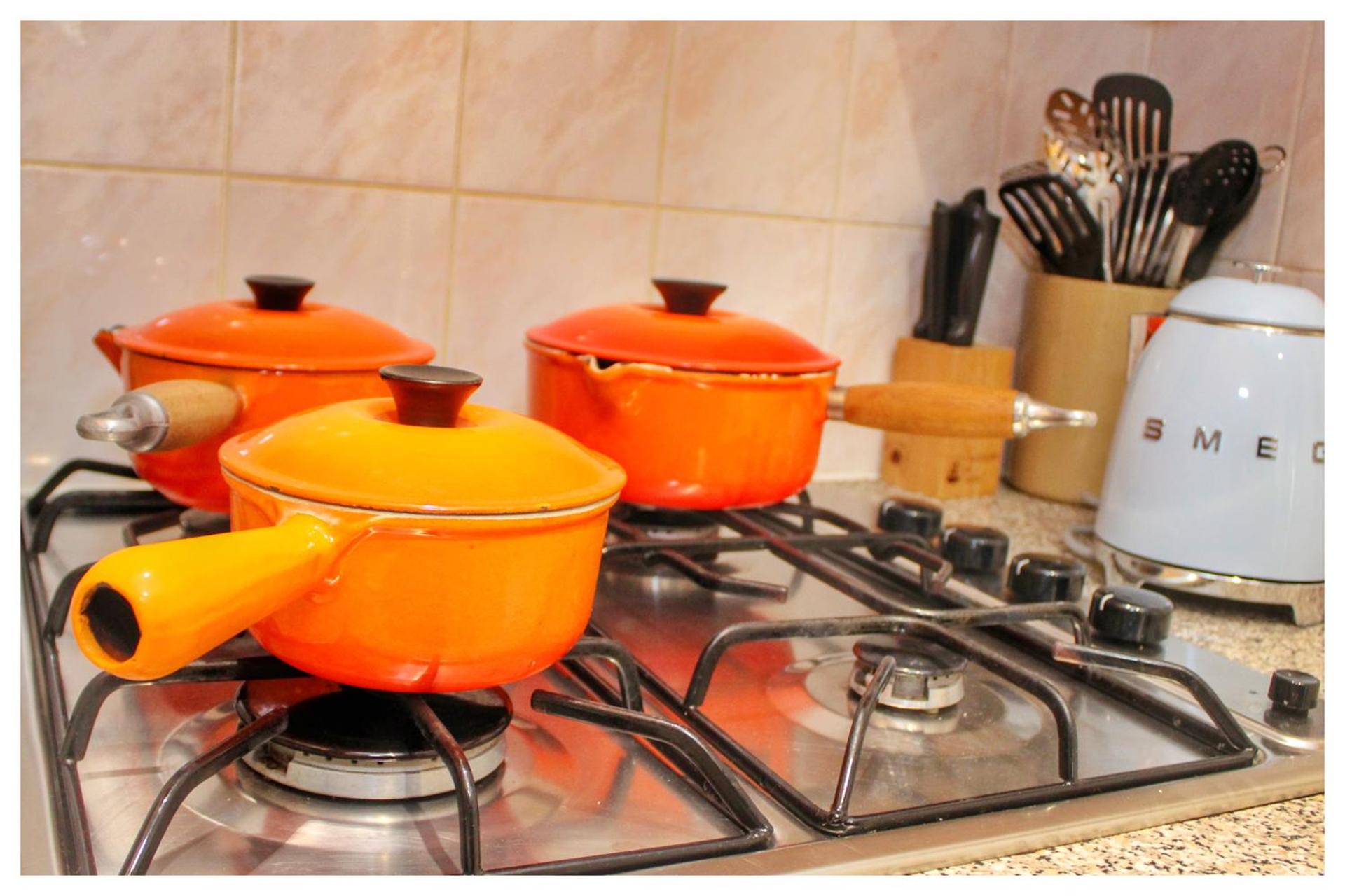 Self Contained Flat with Private Garden & Parking