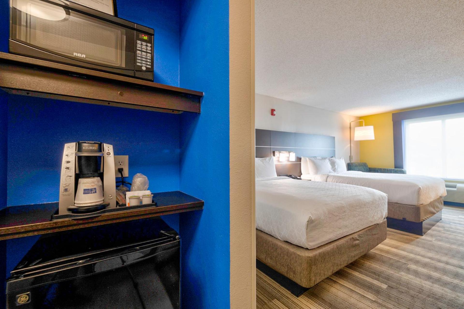Holiday Inn Express Hotel & Suites Kansas City - Grandview by IHG